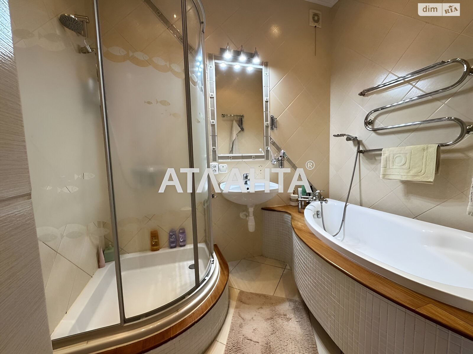 трехэтажный дом беседка, 360 кв. м, кирпич. Продажа в Червонограде фото 2 трехэтажный дом беседка, 360 кв. м, кирпич. Продажа в Червонограде фото 2