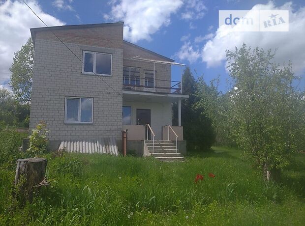 двухэтажный дом с садом, 93 кв. м, кирпич. Продажа в Мельниках (Черкасская обл.) фото 1 двухэтажный дом с садом, 93 кв. м, кирпич. Продажа в Мельниках (Черкасская обл.) фото 1