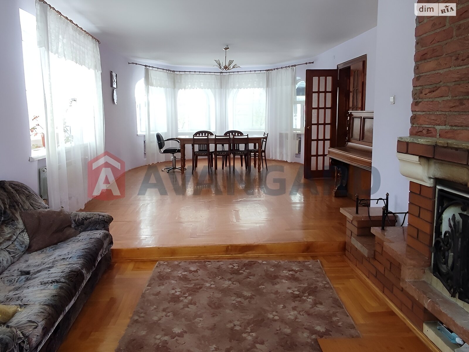 двоповерховий будинок, 247 кв. м, цегла. Продаж у Чишках фото 1 двоповерховий будинок, 247 кв. м, цегла. Продаж у Чишках фото 1