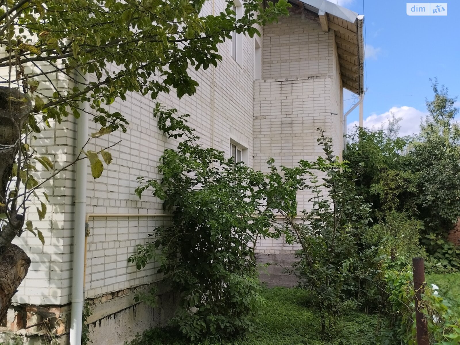 трехэтажный дом беседка, 395.6 кв. м, кирпич. Продажа в Чишках фото 1 трехэтажный дом беседка, 395.6 кв. м, кирпич. Продажа в Чишках фото 1