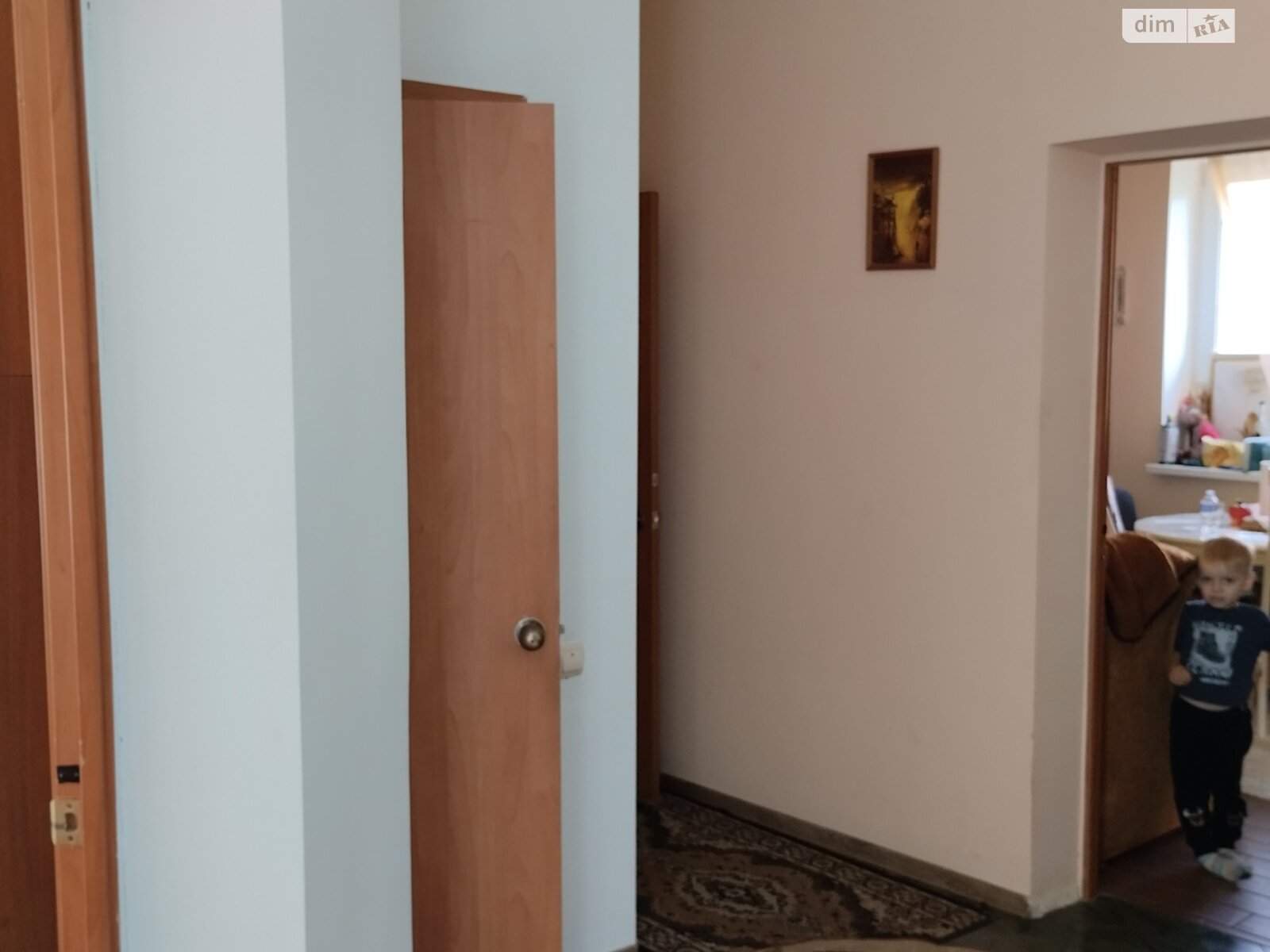 трехэтажный дом беседка, 395.6 кв. м, кирпич. Продажа в Чишках фото 1 трехэтажный дом беседка, 395.6 кв. м, кирпич. Продажа в Чишках фото 1