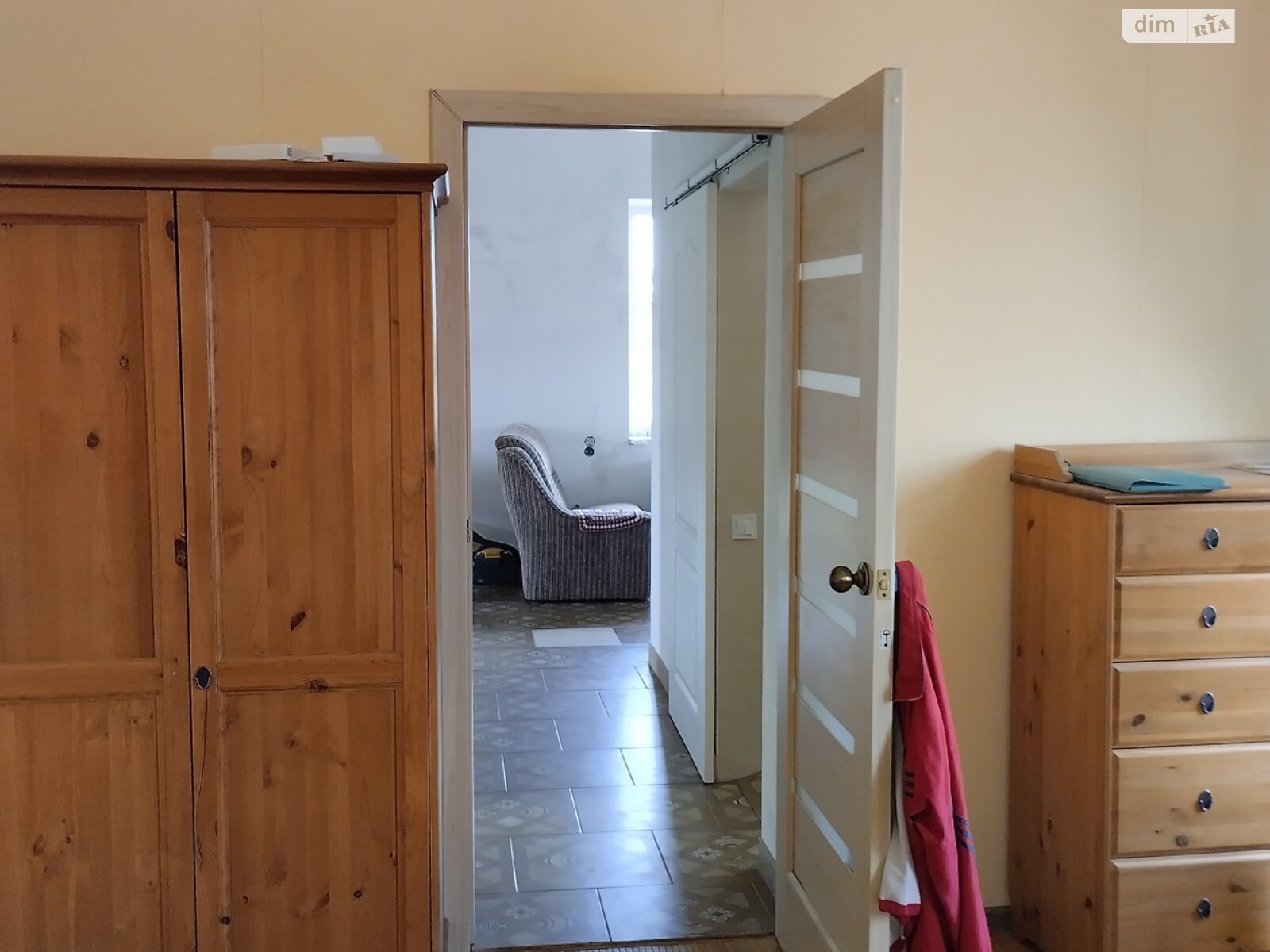 трехэтажный дом беседка, 395.6 кв. м, кирпич. Продажа в Чишках фото 1 трехэтажный дом беседка, 395.6 кв. м, кирпич. Продажа в Чишках фото 1