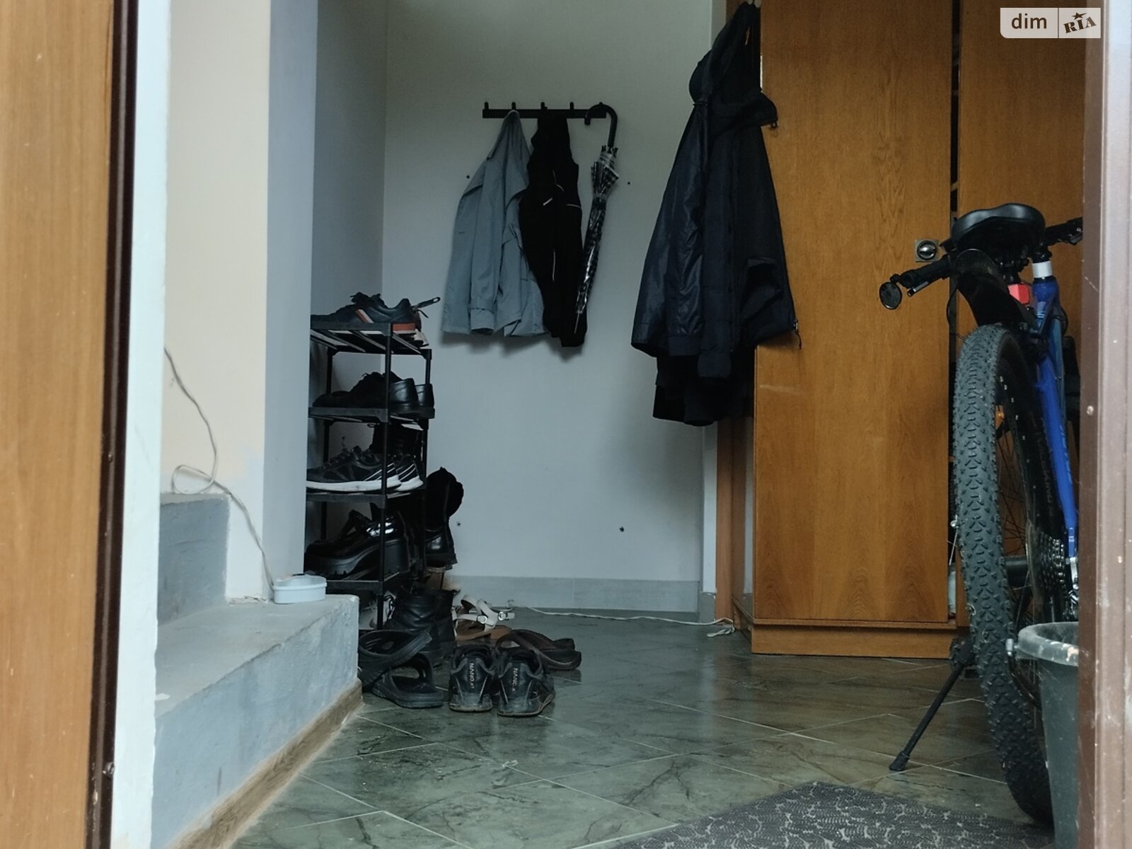 трехэтажный дом беседка, 395.6 кв. м, кирпич. Продажа в Чишках фото 1 трехэтажный дом беседка, 395.6 кв. м, кирпич. Продажа в Чишках фото 1