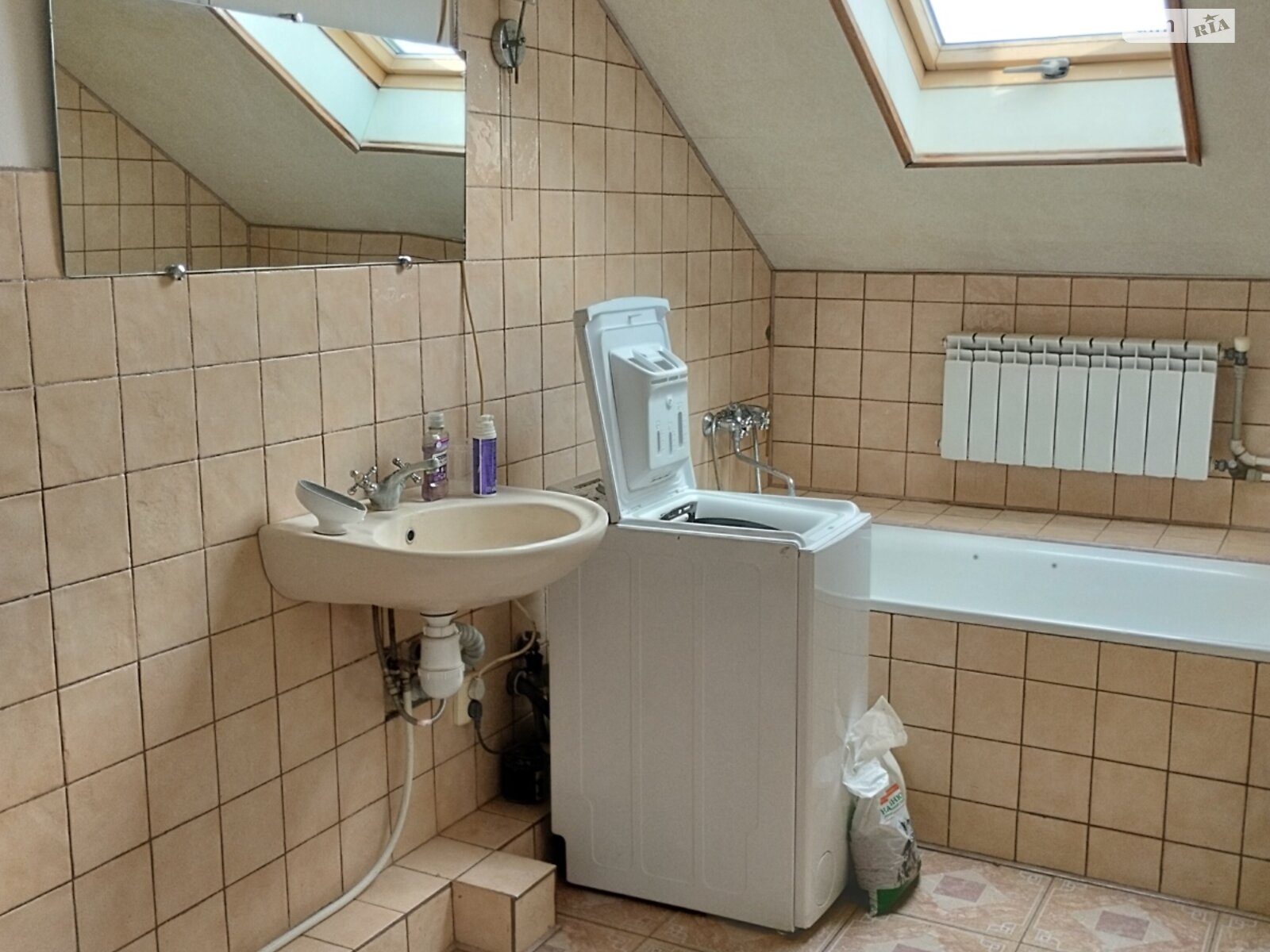 трехэтажный дом беседка, 395.6 кв. м, кирпич. Продажа в Чишках фото 1 трехэтажный дом беседка, 395.6 кв. м, кирпич. Продажа в Чишках фото 1