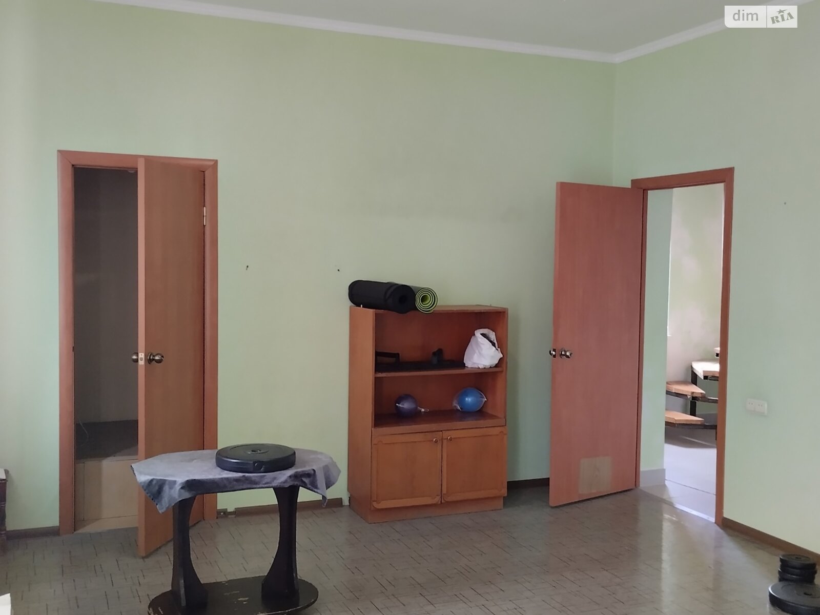 трехэтажный дом беседка, 395.6 кв. м, кирпич. Продажа в Чишках фото 1 трехэтажный дом беседка, 395.6 кв. м, кирпич. Продажа в Чишках фото 1