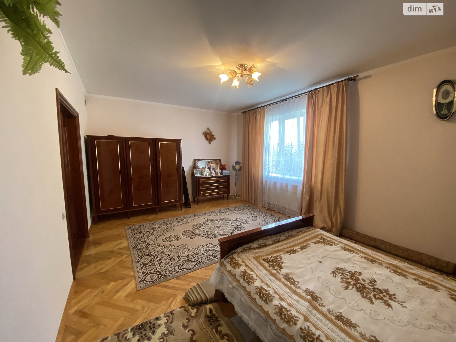 двухэтажный дом, 320 кв. м, кирпич. Продажа в Чистиловом фото 1