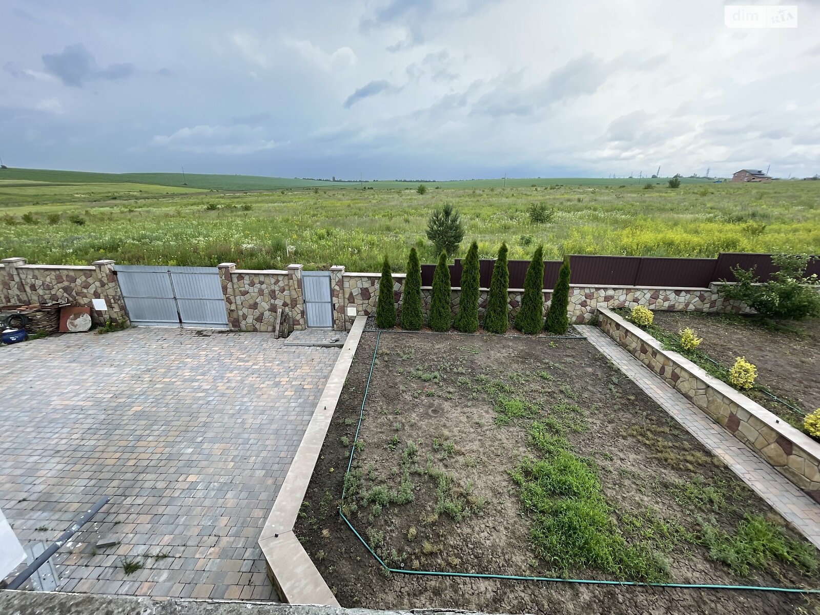 одноповерховий будинок з гаражем, 250 кв. м, цегла. Продаж у Чистиловому фото 1 одноповерховий будинок з гаражем, 250 кв. м, цегла. Продаж у Чистиловому фото 1