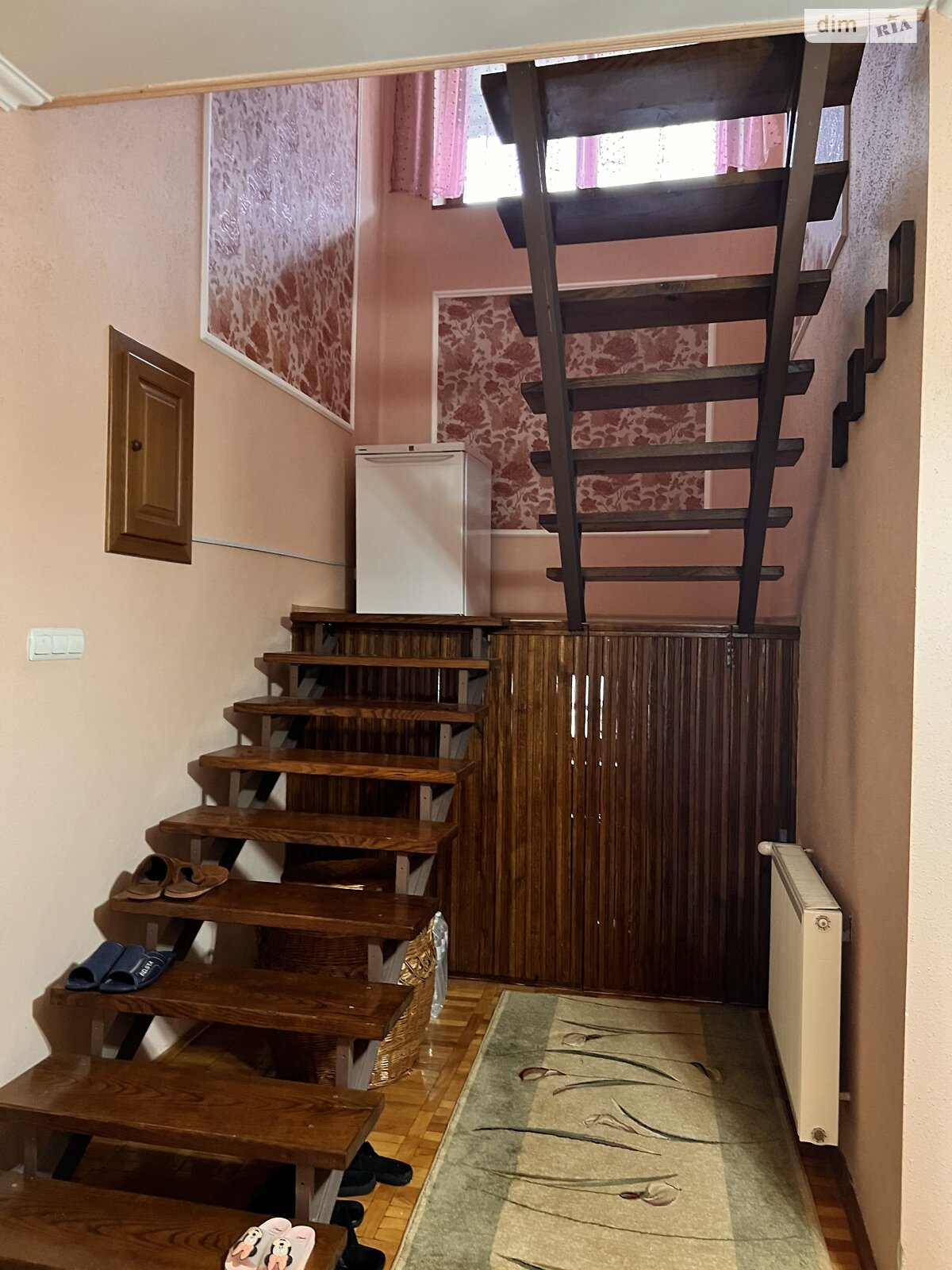 двухэтажный дом с мебелью, 157 кв. м, кирпич. Продажа в Чопе фото 1 двухэтажный дом с мебелью, 157 кв. м, кирпич. Продажа в Чопе фото 1