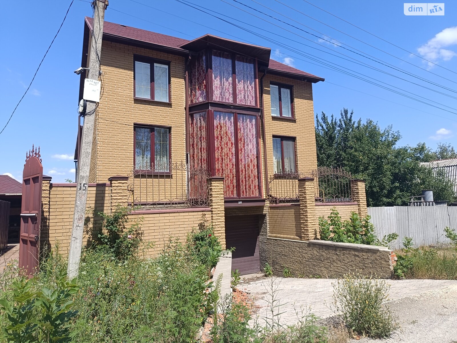 двухэтажный дом с гаражом, 220 кв. м, кирпич. Продажа в Чугуеве район Чугуев фото 1 двухэтажный дом с гаражом, 220 кв. м, кирпич. Продажа в Чугуеве район Чугуев фото 1