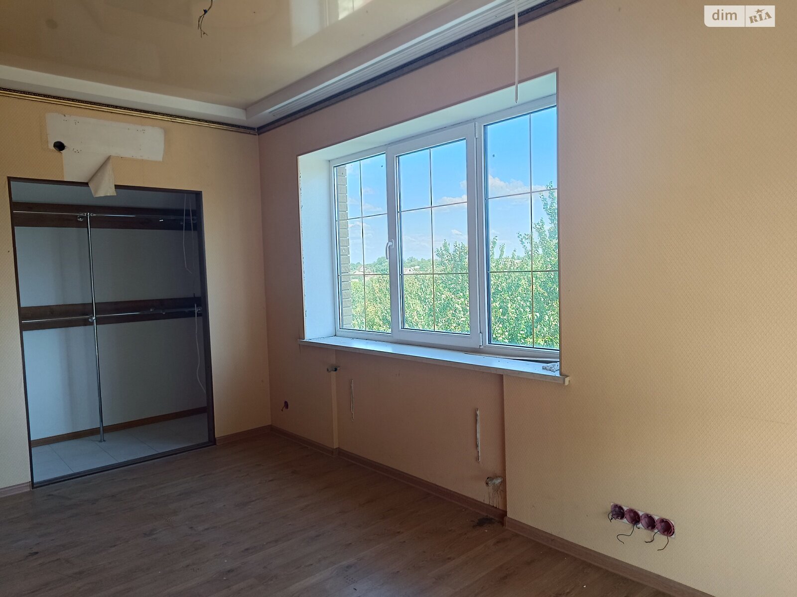двухэтажный дом с гаражом, 220 кв. м, кирпич. Продажа в Чугуеве район Чугуев фото 1 двухэтажный дом с гаражом, 220 кв. м, кирпич. Продажа в Чугуеве район Чугуев фото 1