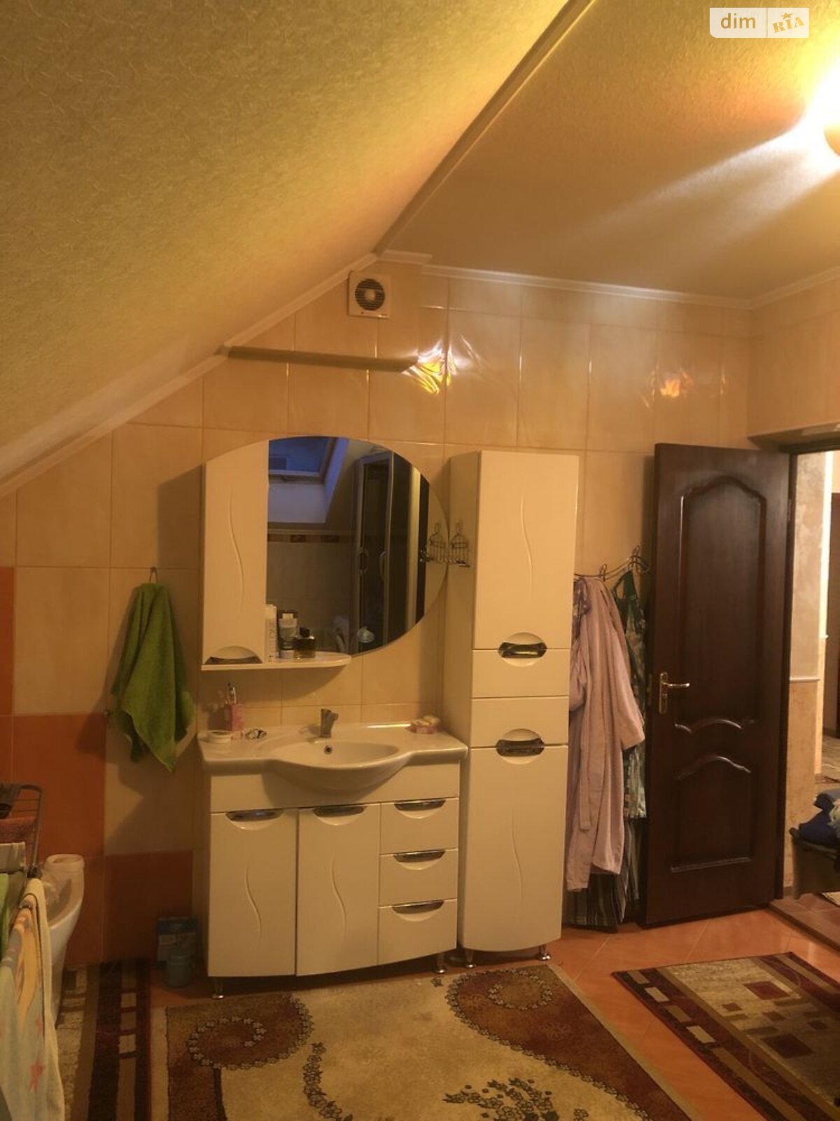 двухэтажный дом с отоплением, 200 кв. м, кирпич. Продажа в Чукаловке фото 1 двухэтажный дом с отоплением, 200 кв. м, кирпич. Продажа в Чукаловке фото 1