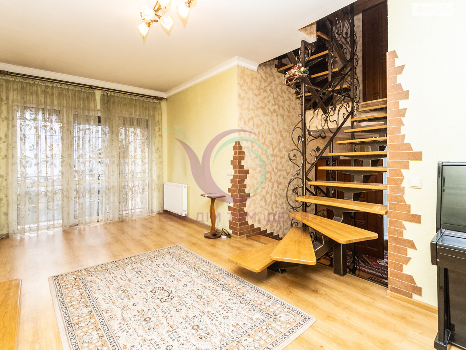 двухэтажный дом, 260 кв. м, кирпич. Продажа в Чукаловке фото 1 двухэтажный дом, 260 кв. м, кирпич. Продажа в Чукаловке фото 1
