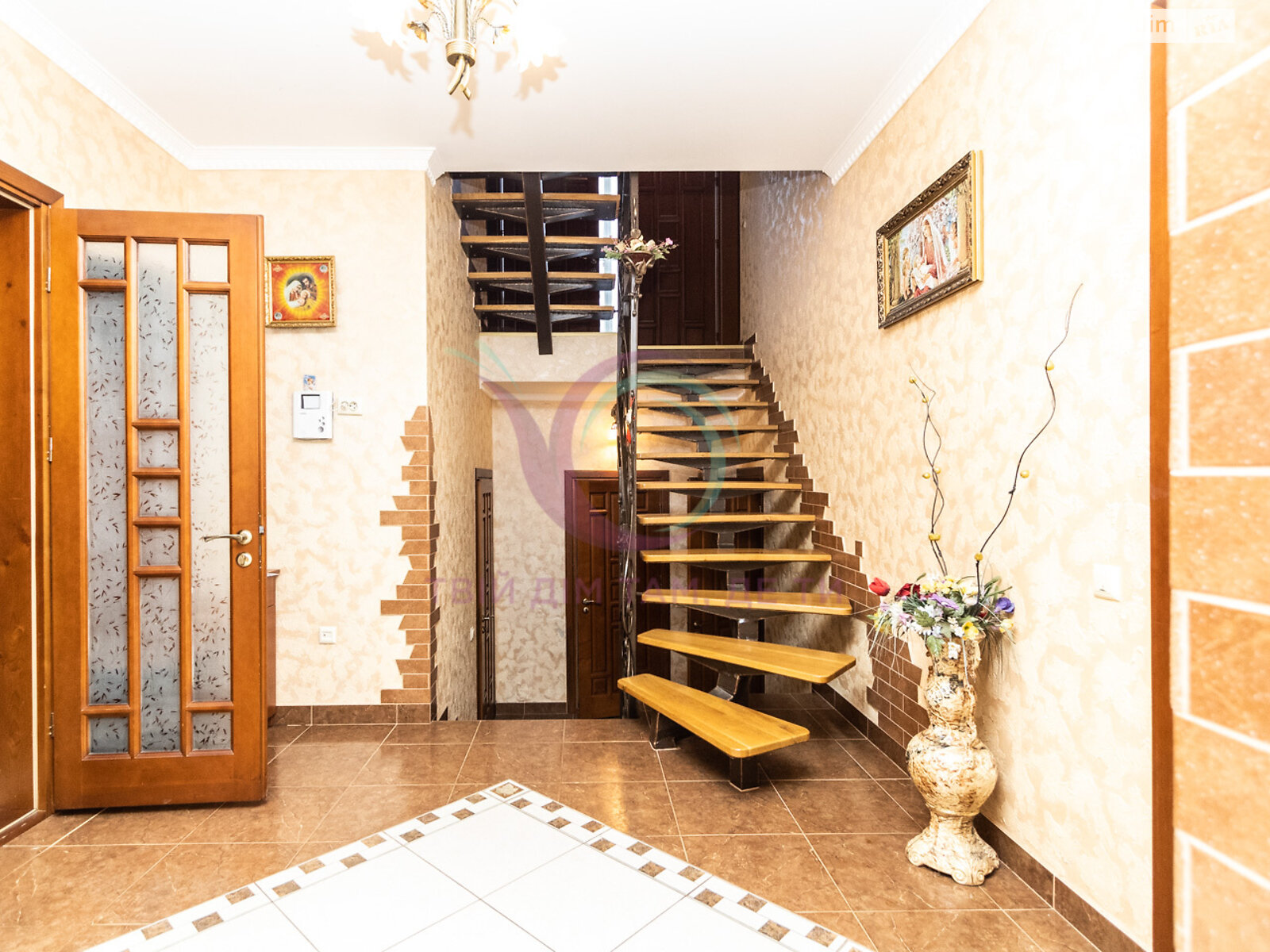 двухэтажный дом, 260 кв. м, кирпич. Продажа в Чукаловке фото 1 двухэтажный дом, 260 кв. м, кирпич. Продажа в Чукаловке фото 1