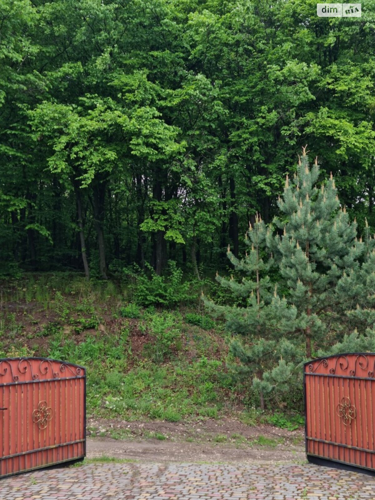 одноэтажный дом с гаражом, 243 кв. м, бутовый камень. Продажа в Чумали фото 1 одноэтажный дом с гаражом, 243 кв. м, бутовый камень. Продажа в Чумали фото 1