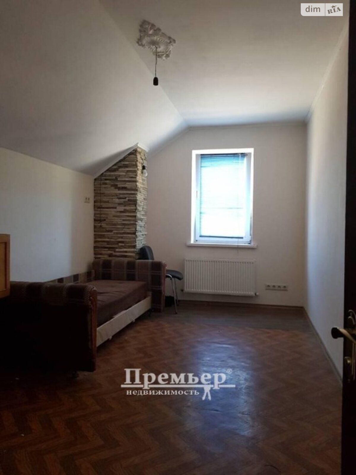 двоповерховий будинок з балконом, 130 кв. м, цегла. Продаж у Дачному фото 1