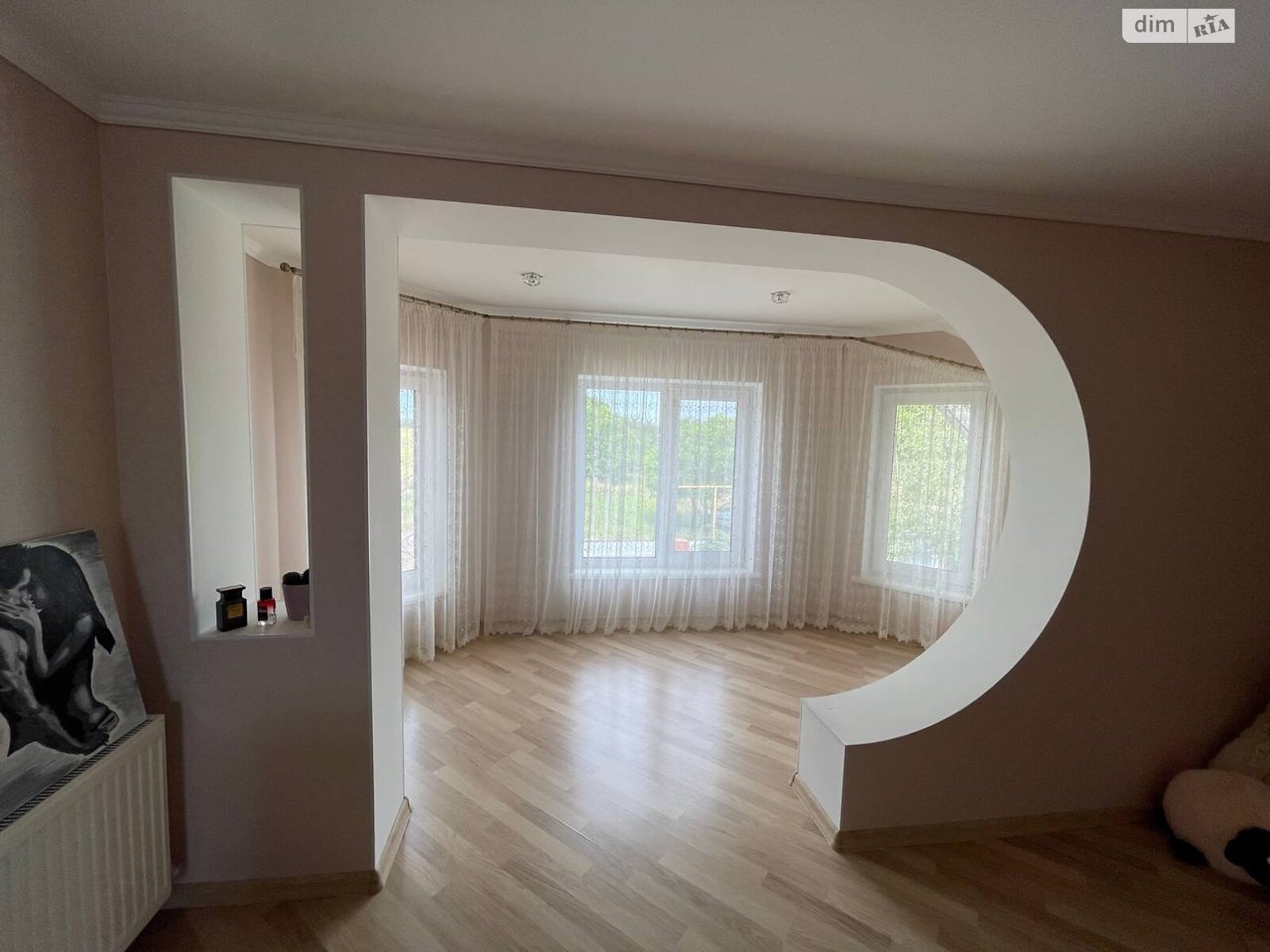 трехэтажный дом с отоплением, 201.5 кв. м, ракушечник (ракушняк). Продажа в Дачном фото 1 трехэтажный дом с отоплением, 201.5 кв. м, ракушечник (ракушняк). Продажа в Дачном фото 1