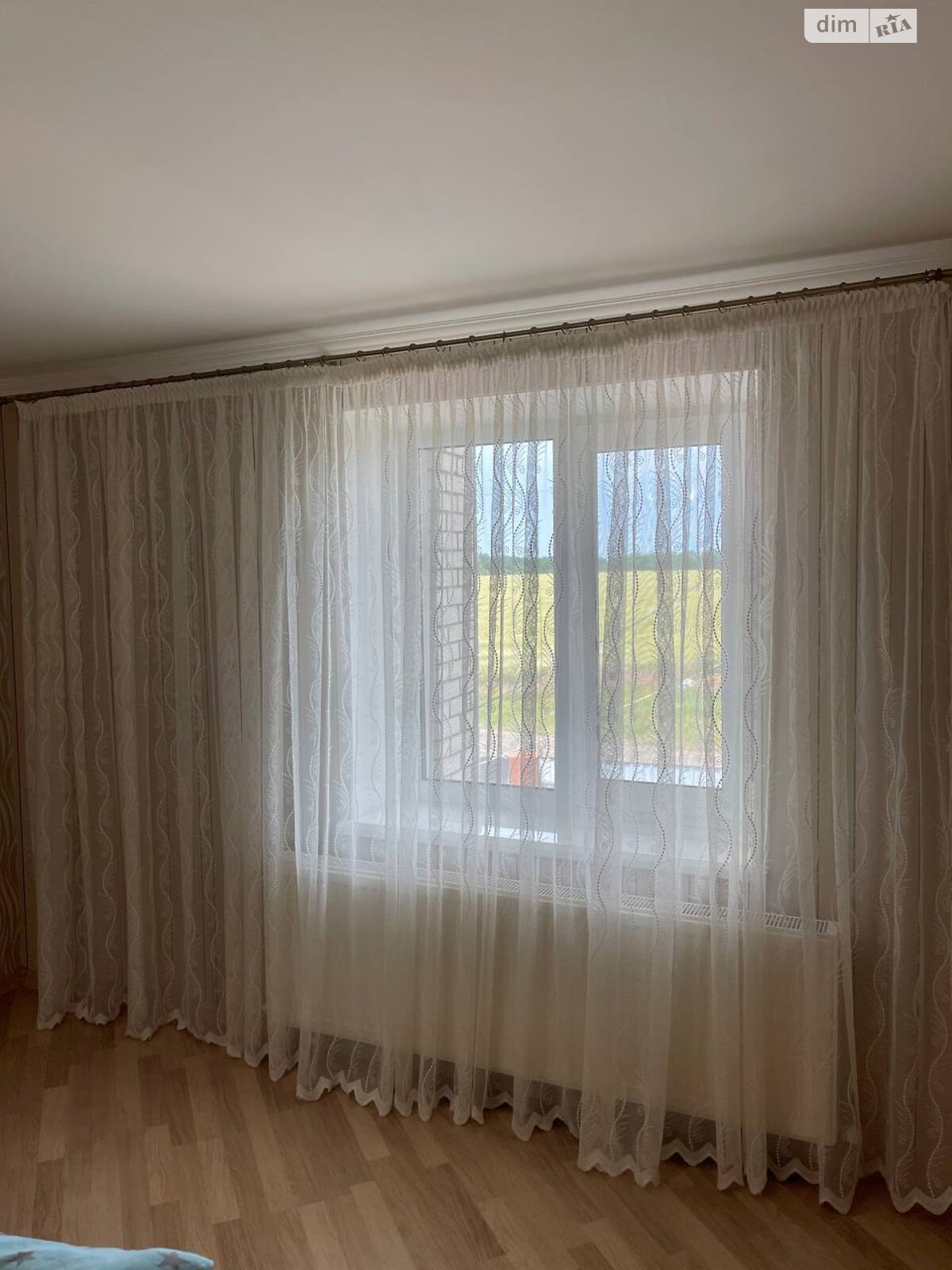 трехэтажный дом с отоплением, 201.5 кв. м, ракушечник (ракушняк). Продажа в Дачном фото 1 трехэтажный дом с отоплением, 201.5 кв. м, ракушечник (ракушняк). Продажа в Дачном фото 1