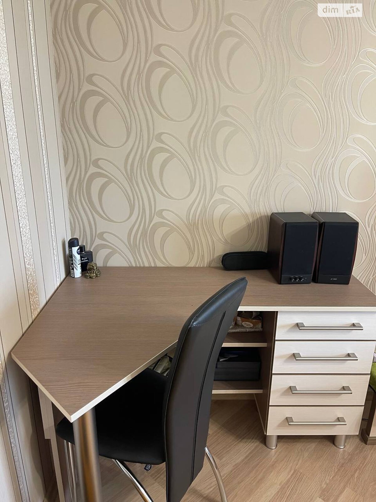 трехэтажный дом с отоплением, 201.5 кв. м, ракушечник (ракушняк). Продажа в Дачном фото 1 трехэтажный дом с отоплением, 201.5 кв. м, ракушечник (ракушняк). Продажа в Дачном фото 1