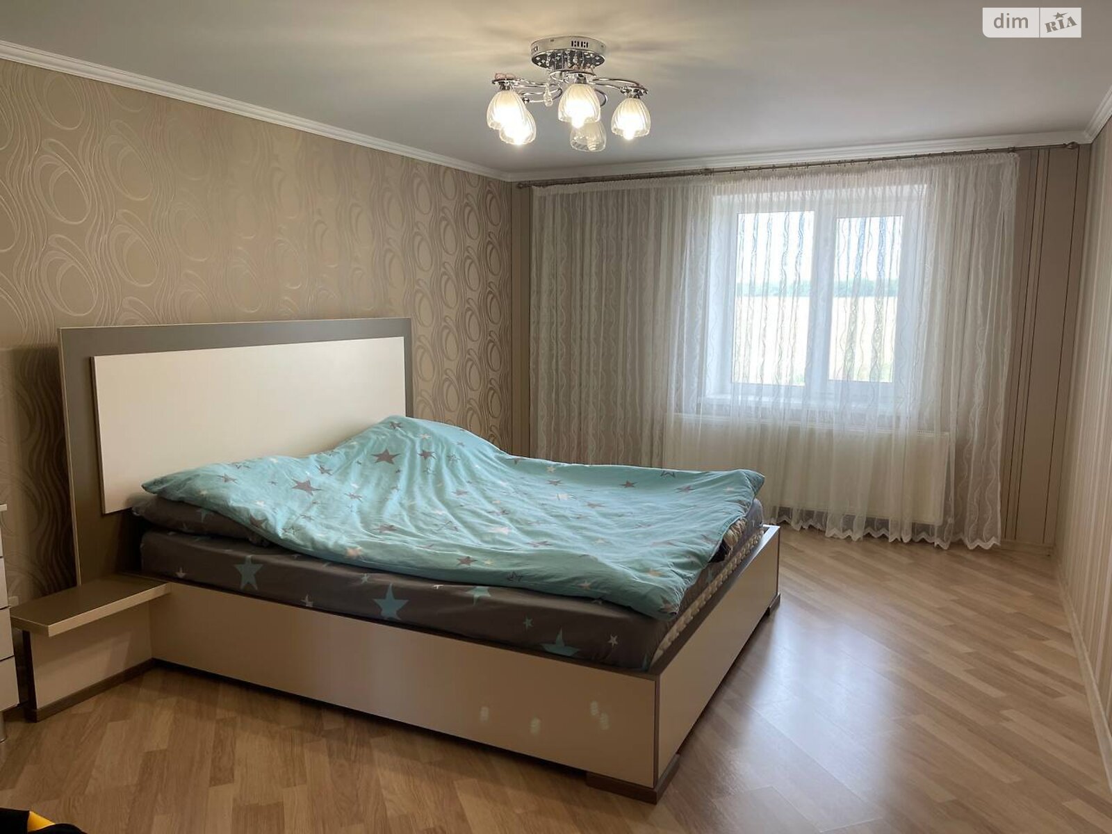 трехэтажный дом с отоплением, 201.5 кв. м, ракушечник (ракушняк). Продажа в Дачном фото 1 трехэтажный дом с отоплением, 201.5 кв. м, ракушечник (ракушняк). Продажа в Дачном фото 1