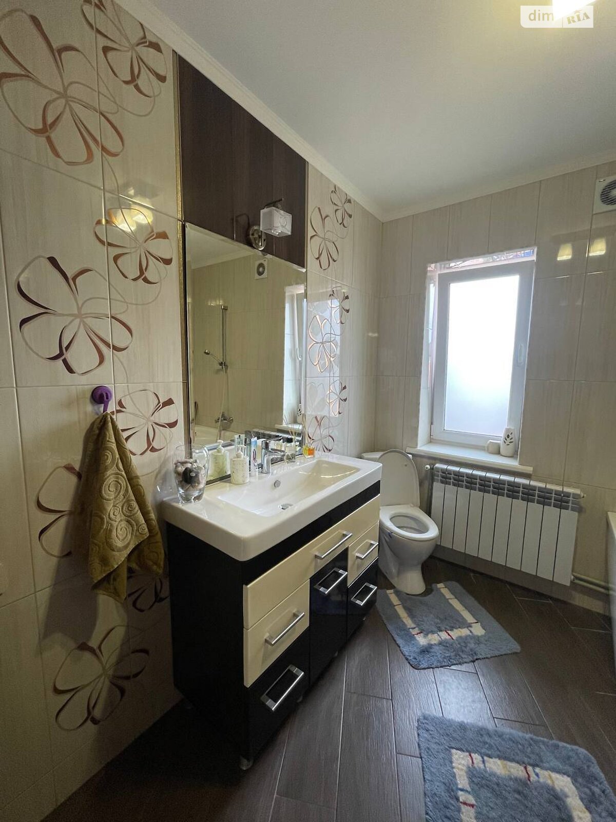 трехэтажный дом с отоплением, 201.5 кв. м, ракушечник (ракушняк). Продажа в Дачном фото 1 трехэтажный дом с отоплением, 201.5 кв. м, ракушечник (ракушняк). Продажа в Дачном фото 1