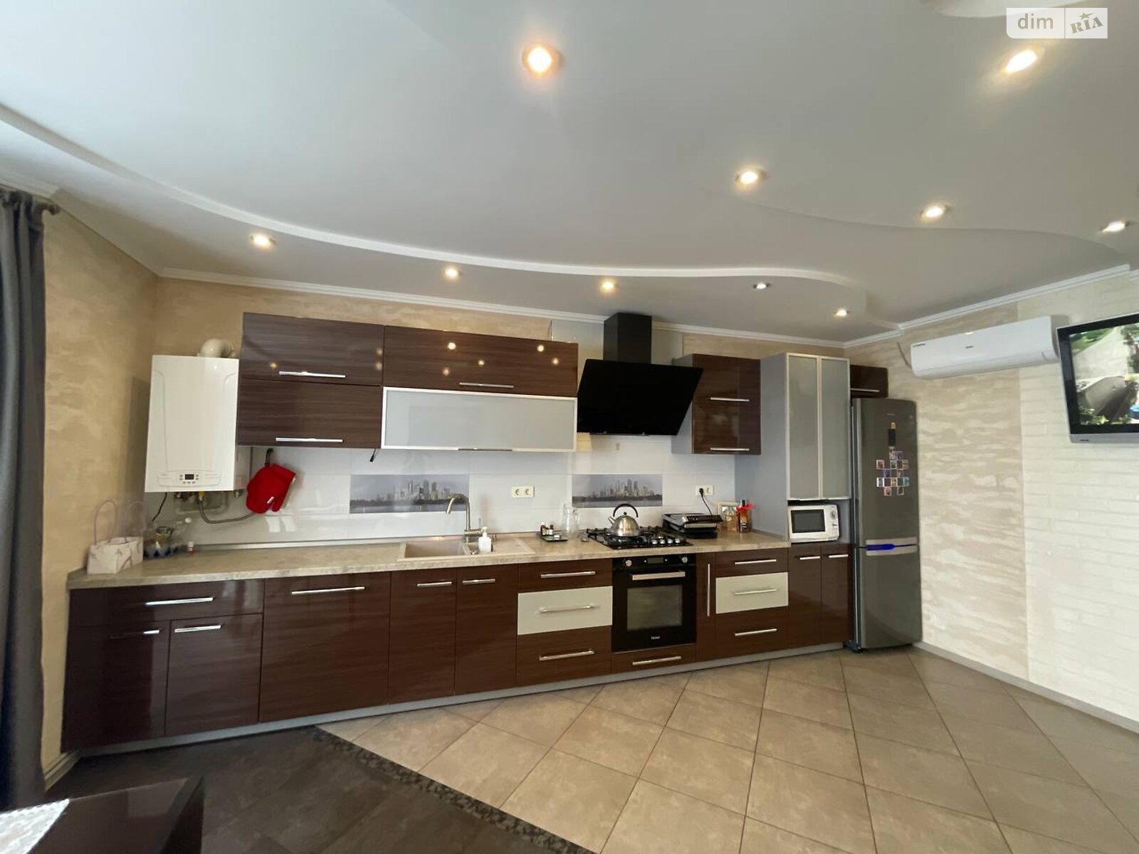 трехэтажный дом с отоплением, 201.5 кв. м, ракушечник (ракушняк). Продажа в Дачном фото 1 трехэтажный дом с отоплением, 201.5 кв. м, ракушечник (ракушняк). Продажа в Дачном фото 1