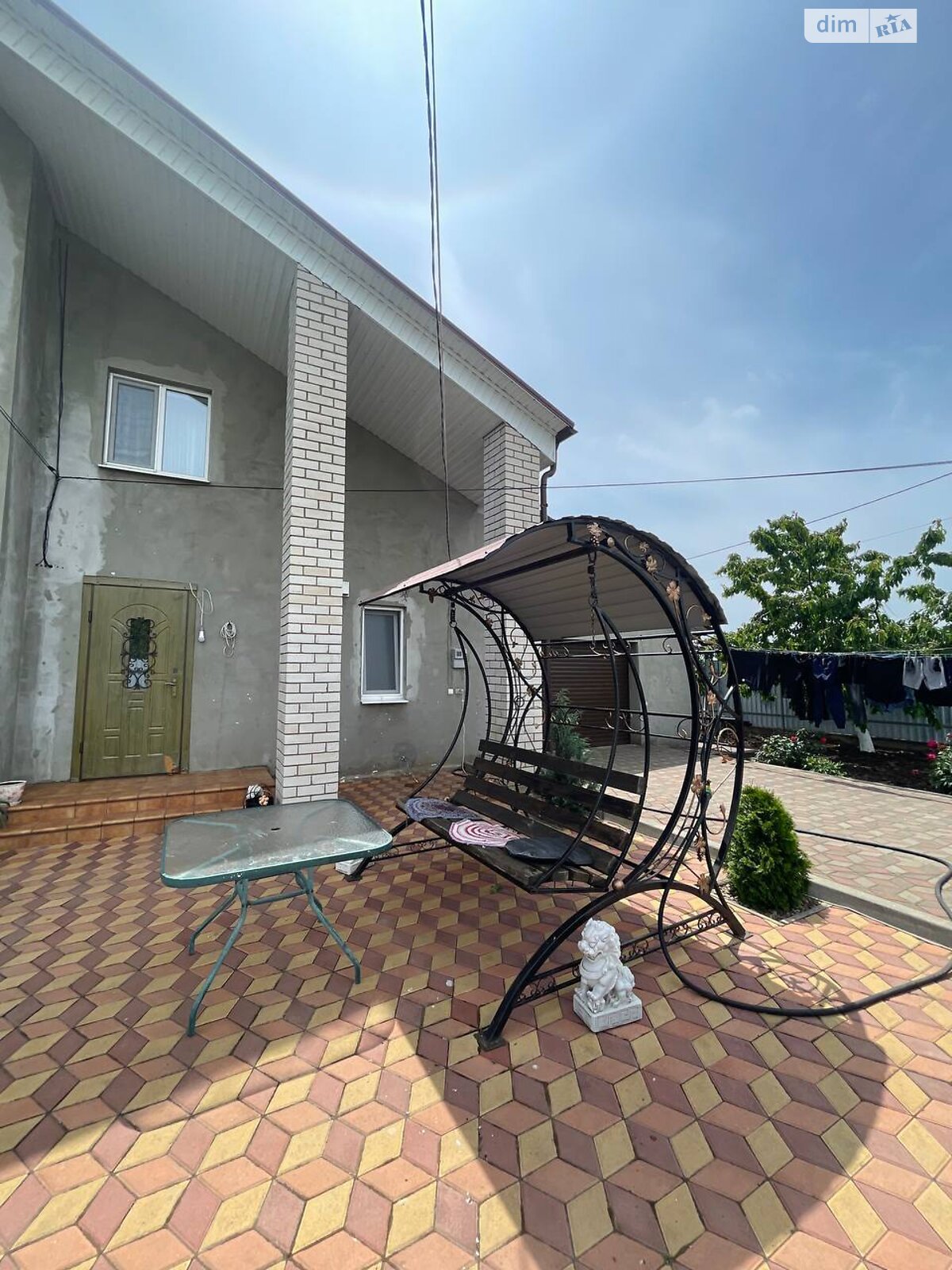 трехэтажный дом с отоплением, 201.5 кв. м, ракушечник (ракушняк). Продажа в Дачном фото 1 трехэтажный дом с отоплением, 201.5 кв. м, ракушечник (ракушняк). Продажа в Дачном фото 1