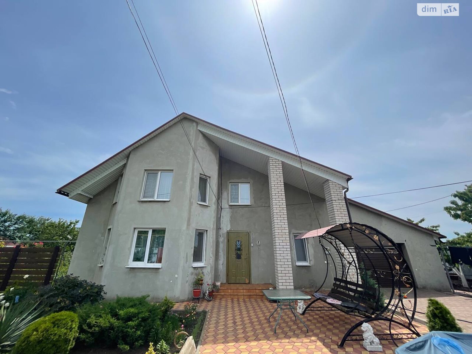 трехэтажный дом с отоплением, 201.5 кв. м, ракушечник (ракушняк). Продажа в Дачном фото 1 трехэтажный дом с отоплением, 201.5 кв. м, ракушечник (ракушняк). Продажа в Дачном фото 1