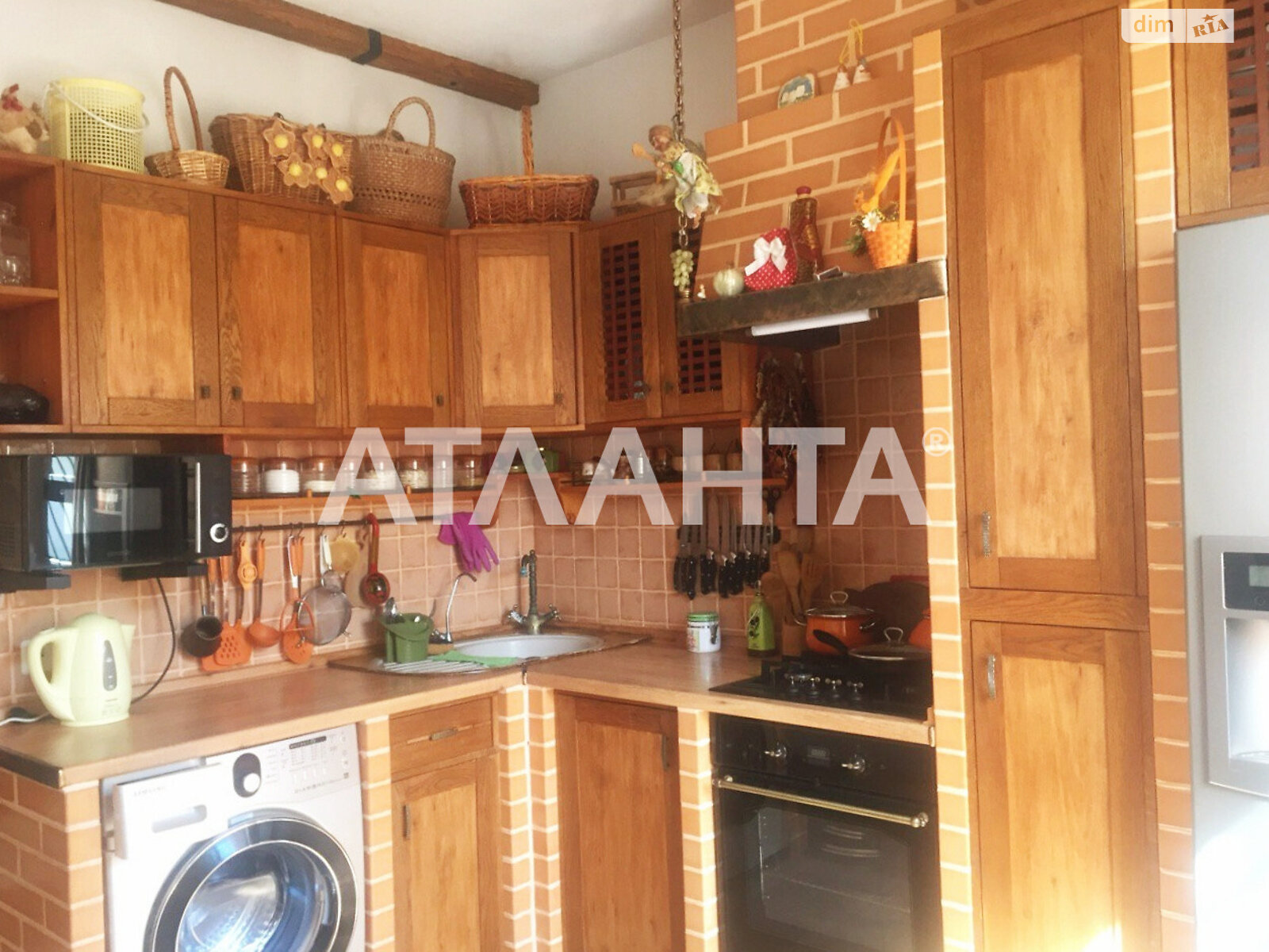 триповерховий будинок бесідка, 270 кв. м, ракушечник (ракушняк). Продаж у Дачному фото 1 триповерховий будинок бесідка, 270 кв. м, ракушечник (ракушняк). Продаж у Дачному фото 1