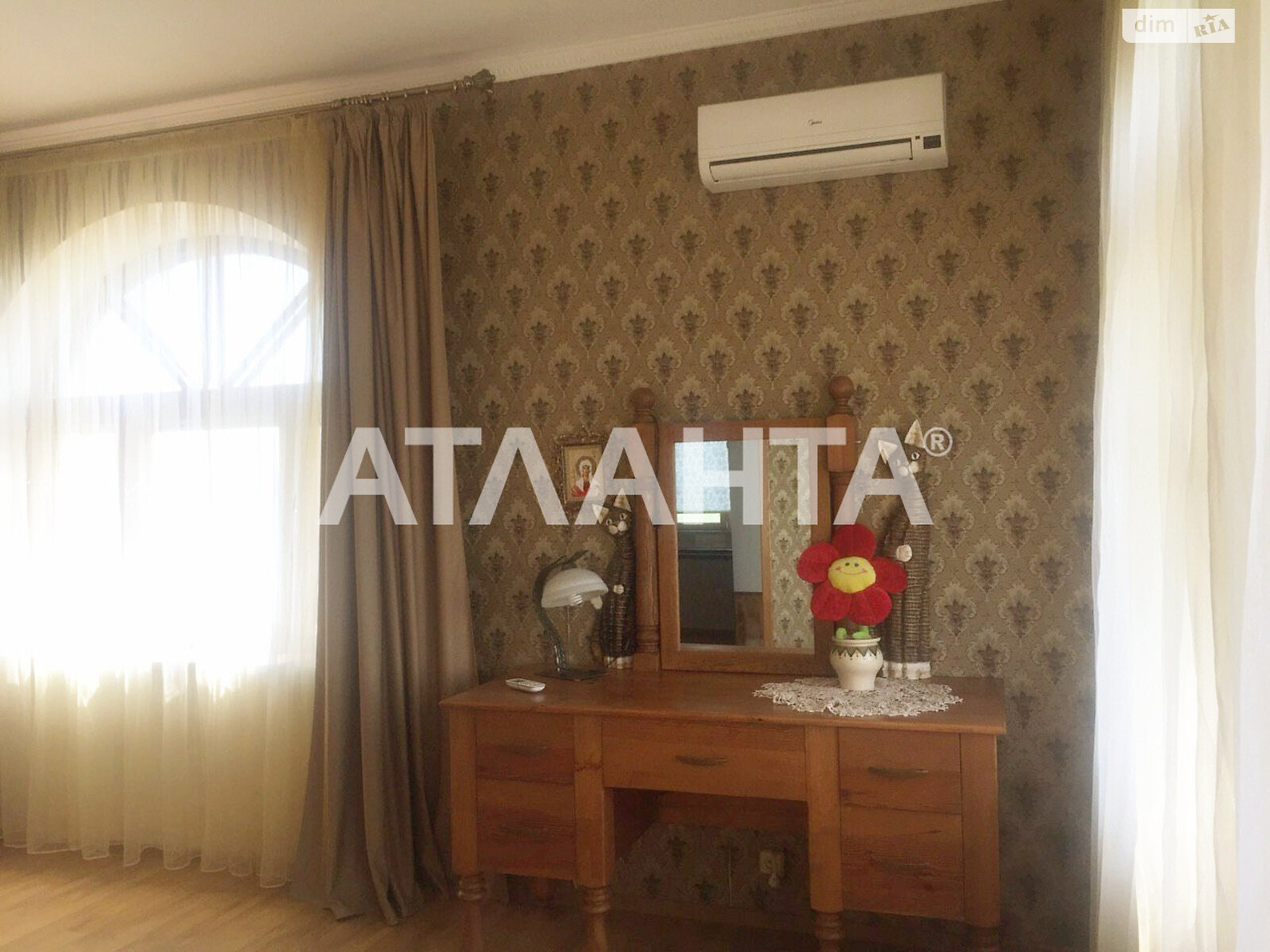 триповерховий будинок бесідка, 270 кв. м, ракушечник (ракушняк). Продаж у Дачному фото 1 триповерховий будинок бесідка, 270 кв. м, ракушечник (ракушняк). Продаж у Дачному фото 1