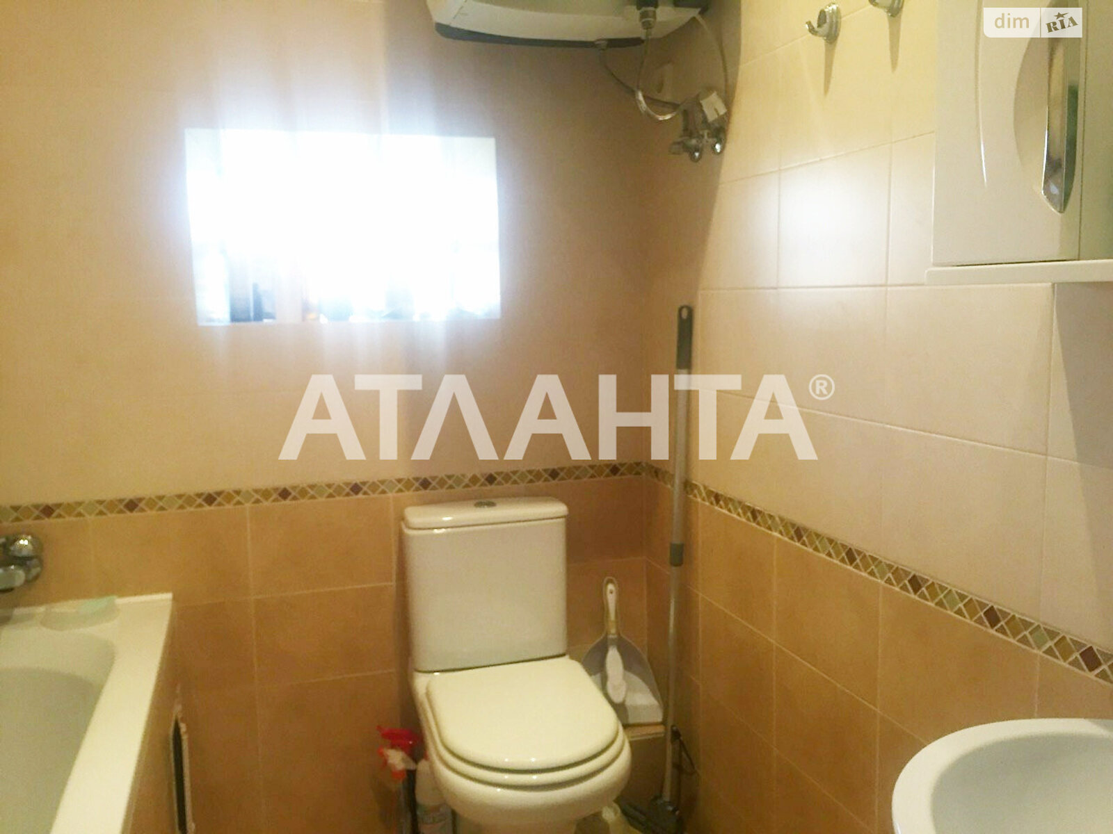 триповерховий будинок бесідка, 270 кв. м, ракушечник (ракушняк). Продаж у Дачному фото 1 триповерховий будинок бесідка, 270 кв. м, ракушечник (ракушняк). Продаж у Дачному фото 1