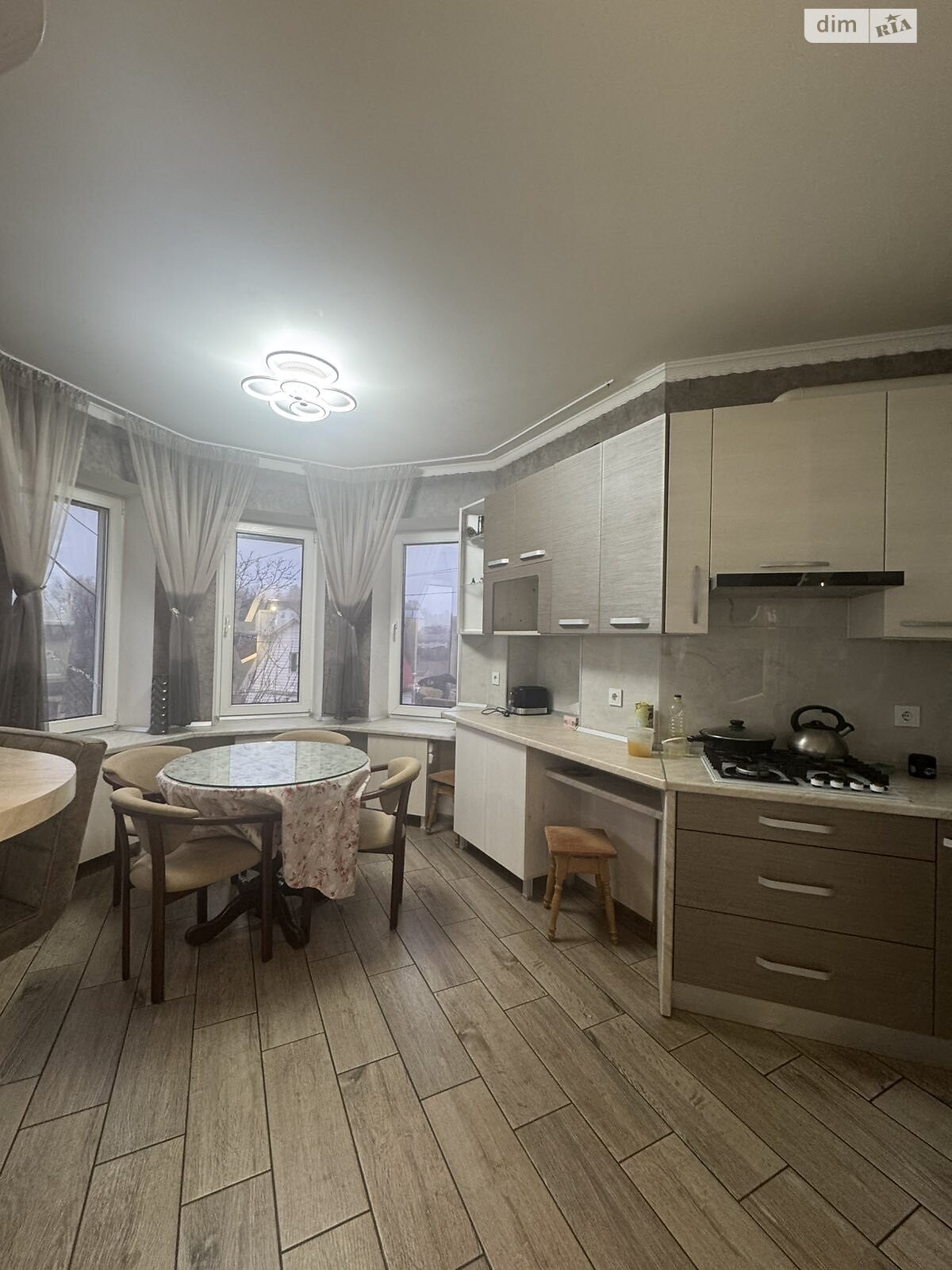 двухэтажный дом с отоплением, 172 кв. м, кирпич. Продажа в Давыдковцах фото 1