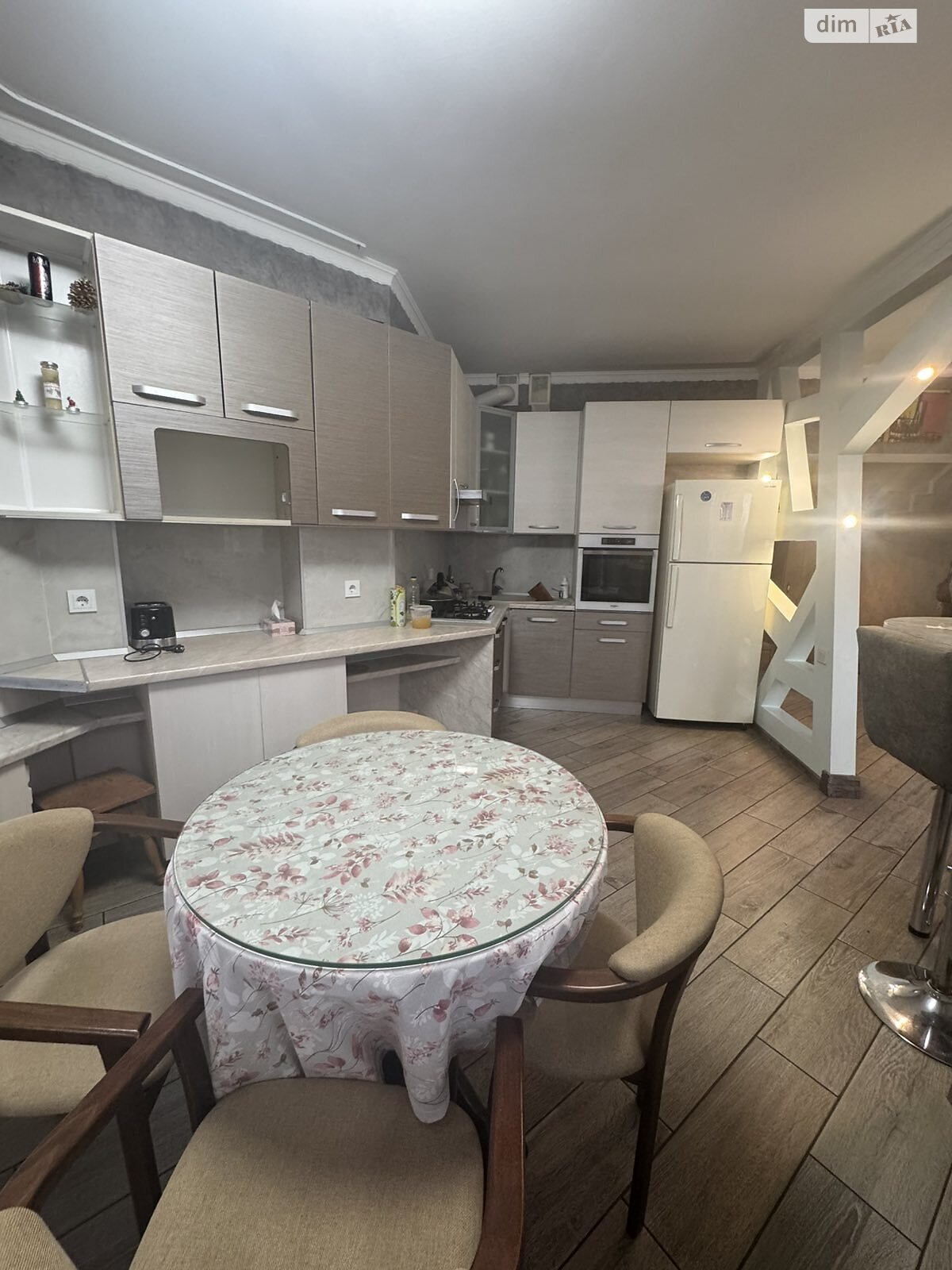 двухэтажный дом с отоплением, 172 кв. м, кирпич. Продажа в Давыдковцах фото 1