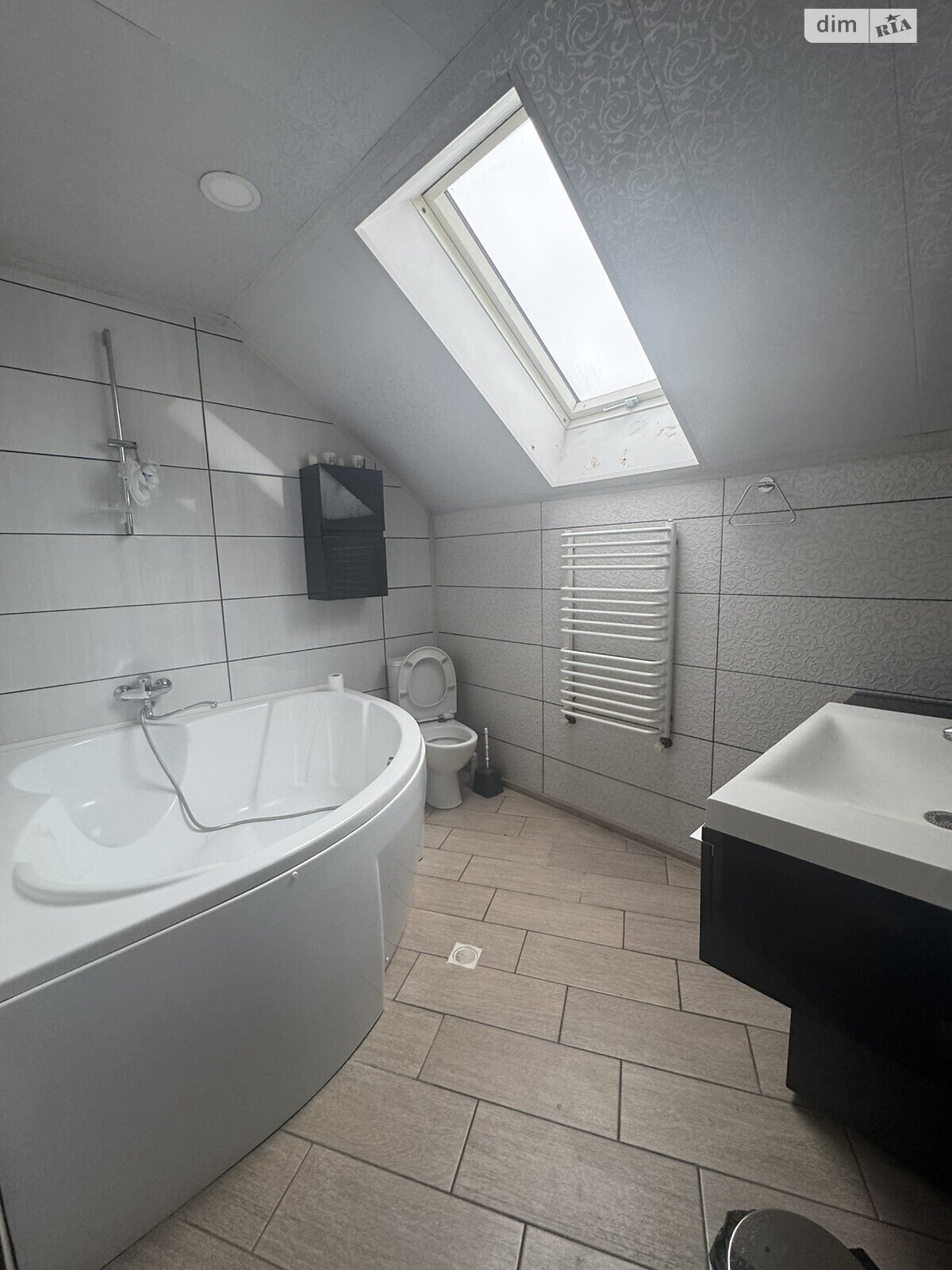 двухэтажный дом с отоплением, 172 кв. м, кирпич. Продажа в Давыдковцах фото 1