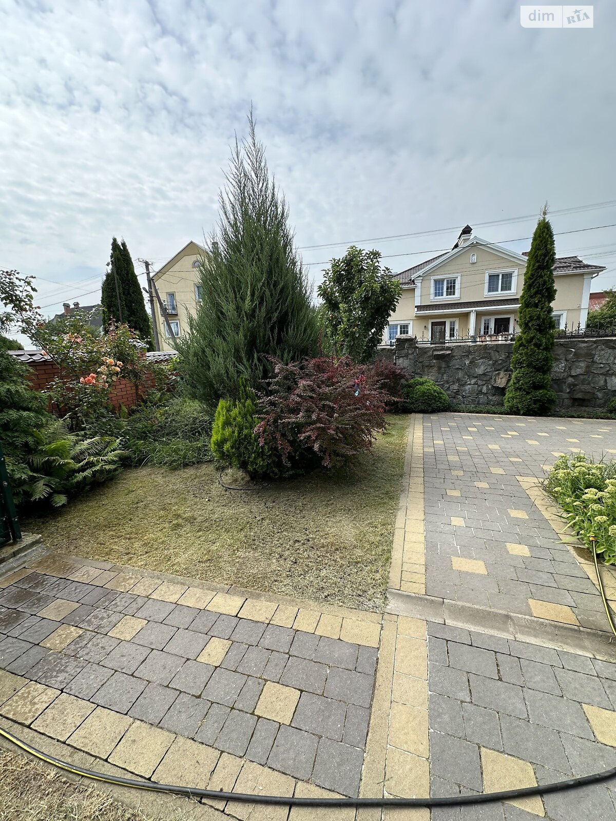 двухэтажный дом с гаражом, 240 кв. м, кирпич. Продажа в Давыдове фото 1 двухэтажный дом с гаражом, 240 кв. м, кирпич. Продажа в Давыдове фото 1