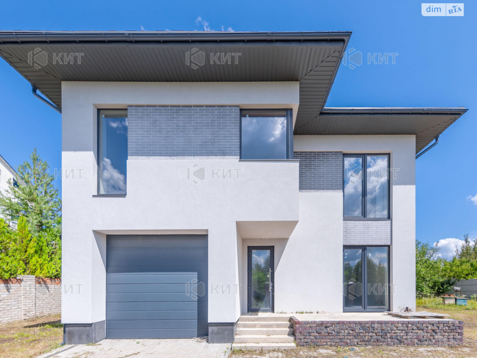 двухэтажный дом, 170 кв. м, кирпич. Продажа в Дергачах фото 1