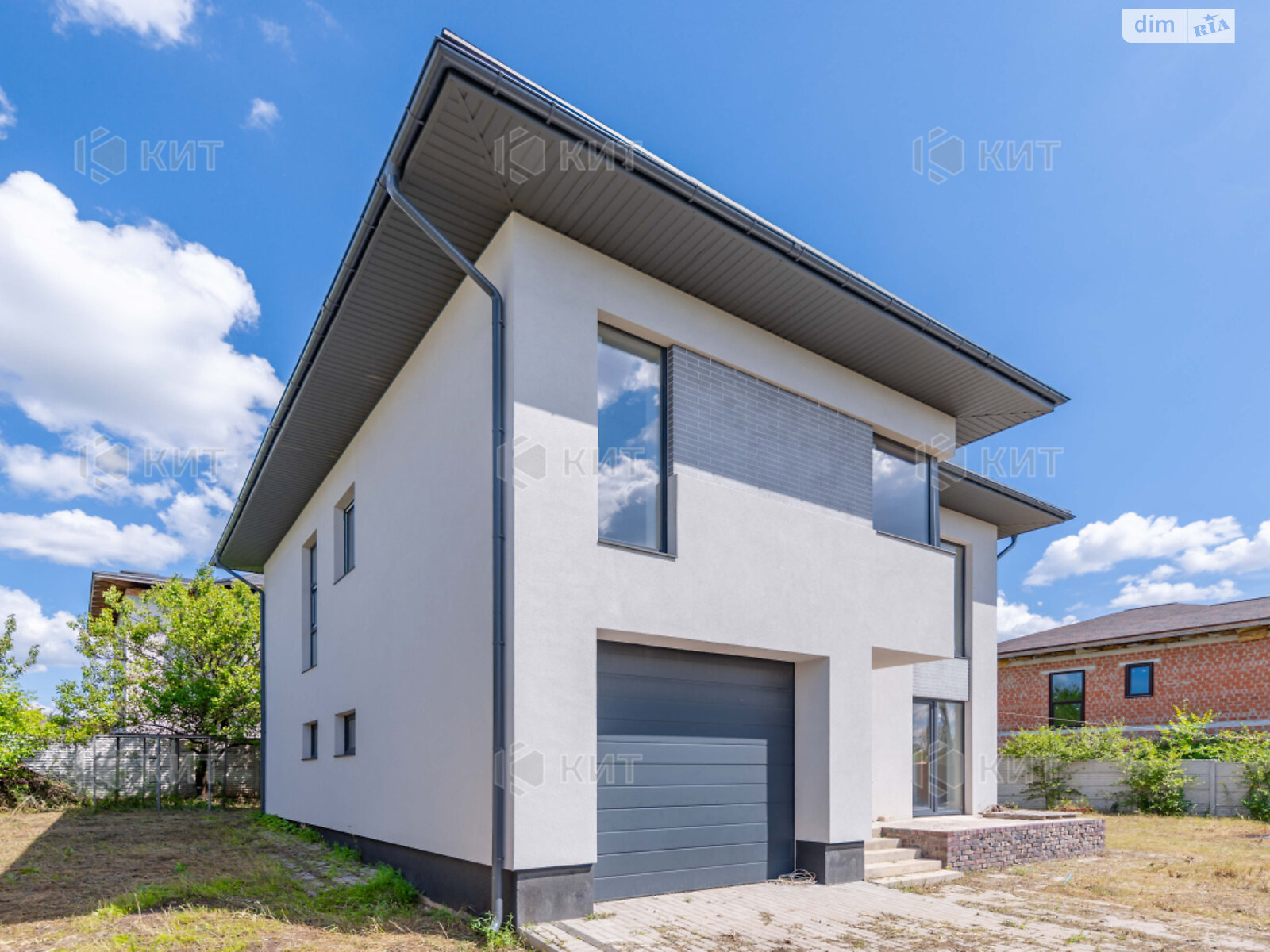 двухэтажный дом, 170 кв. м, кирпич. Продажа в Дергачах фото 1