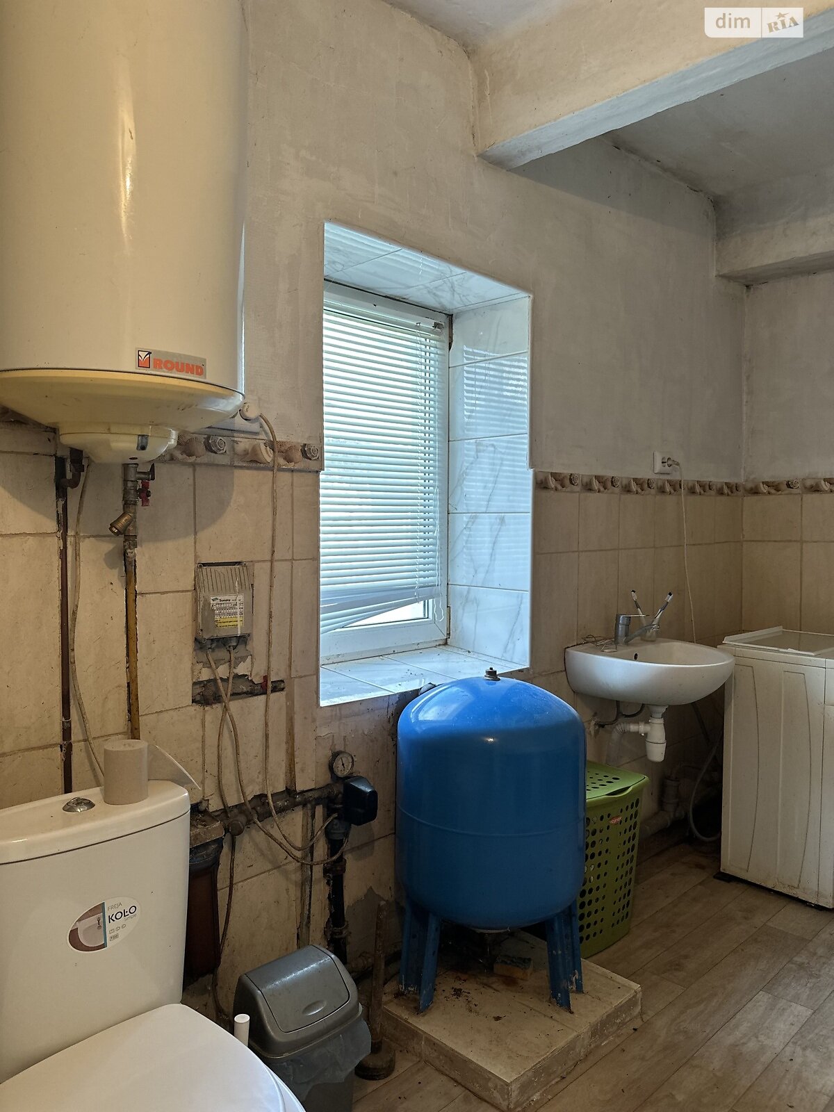 двоповерховий будинок з гаражем, 146.5 кв. м, шлакобетон. Продаж у Дермані Першій фото 1 двоповерховий будинок з гаражем, 146.5 кв. м, шлакобетон. Продаж у Дермані Першій фото 1
