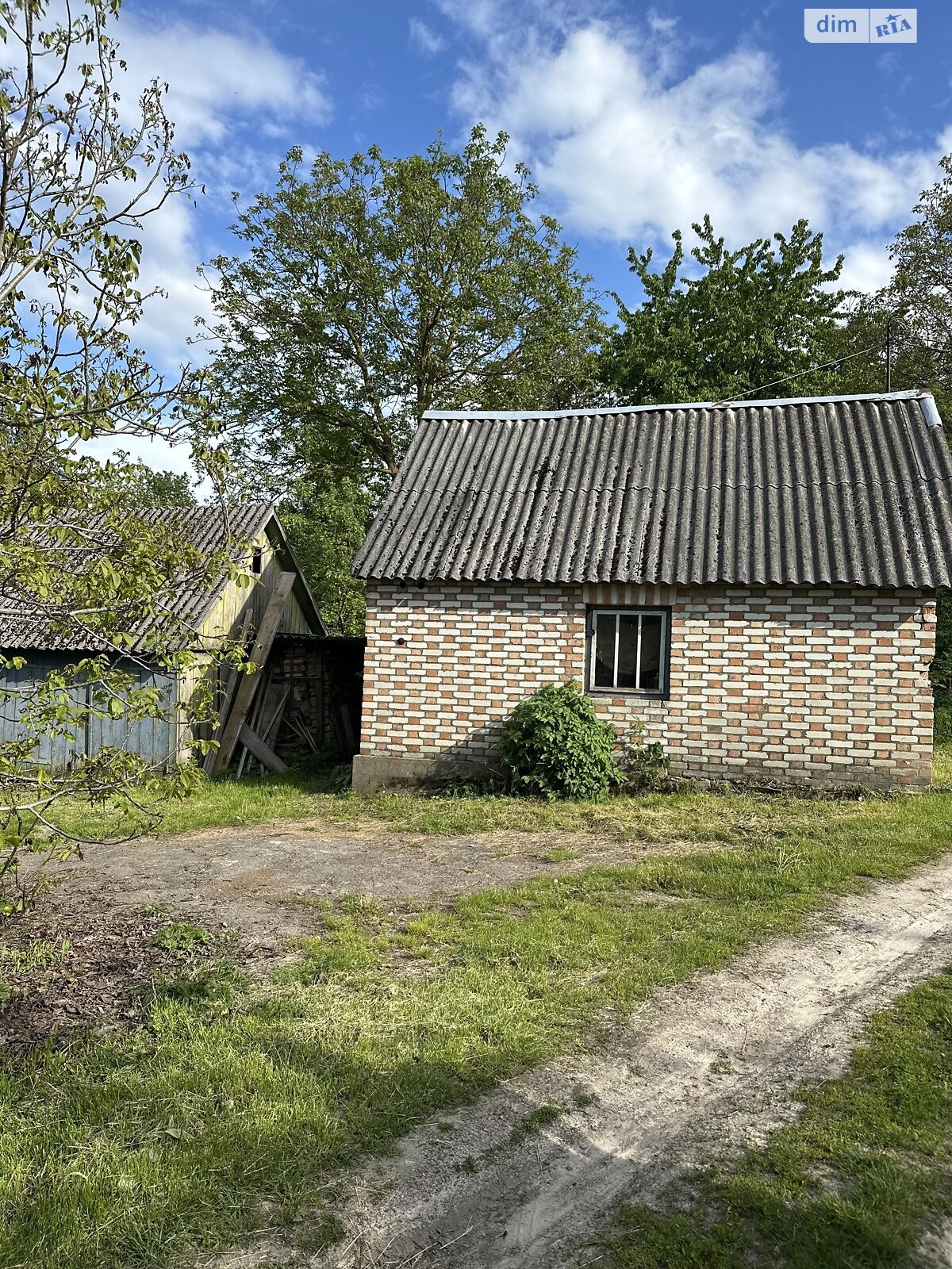 двоповерховий будинок з гаражем, 146.5 кв. м, шлакобетон. Продаж у Дермані Першій фото 1 двоповерховий будинок з гаражем, 146.5 кв. м, шлакобетон. Продаж у Дермані Першій фото 1
