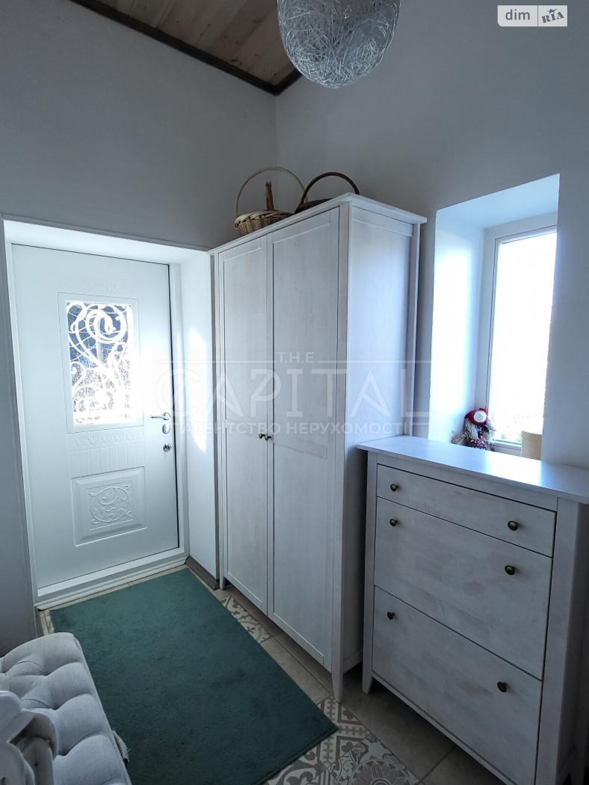 триповерховий будинок з опаленням, 150 кв. м, цегла. Продаж у Дмитренках фото 1 триповерховий будинок з опаленням, 150 кв. м, цегла. Продаж у Дмитренках фото 1
