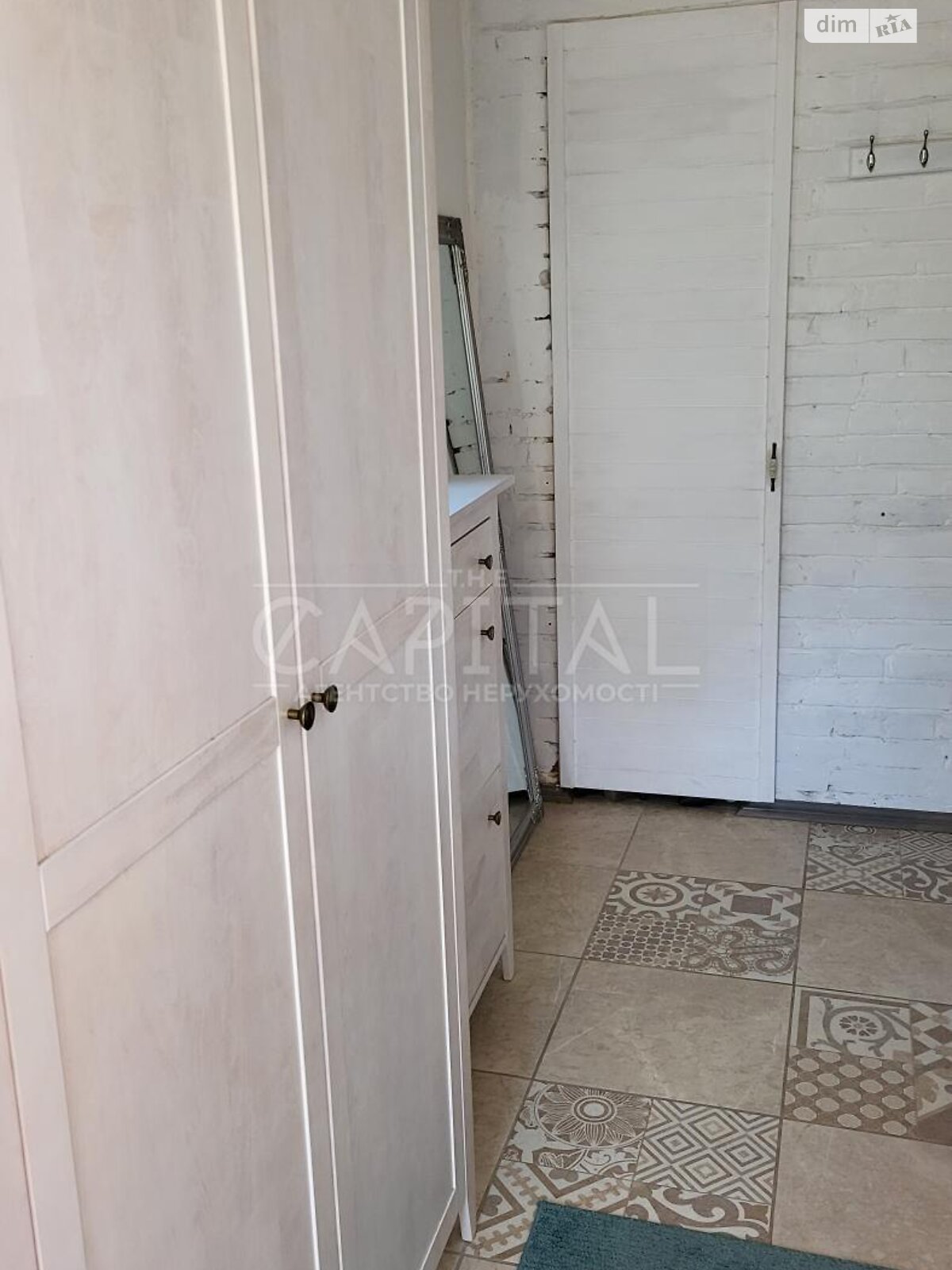 триповерховий будинок з опаленням, 150 кв. м, цегла. Продаж у Дмитренках фото 1 триповерховий будинок з опаленням, 150 кв. м, цегла. Продаж у Дмитренках фото 1