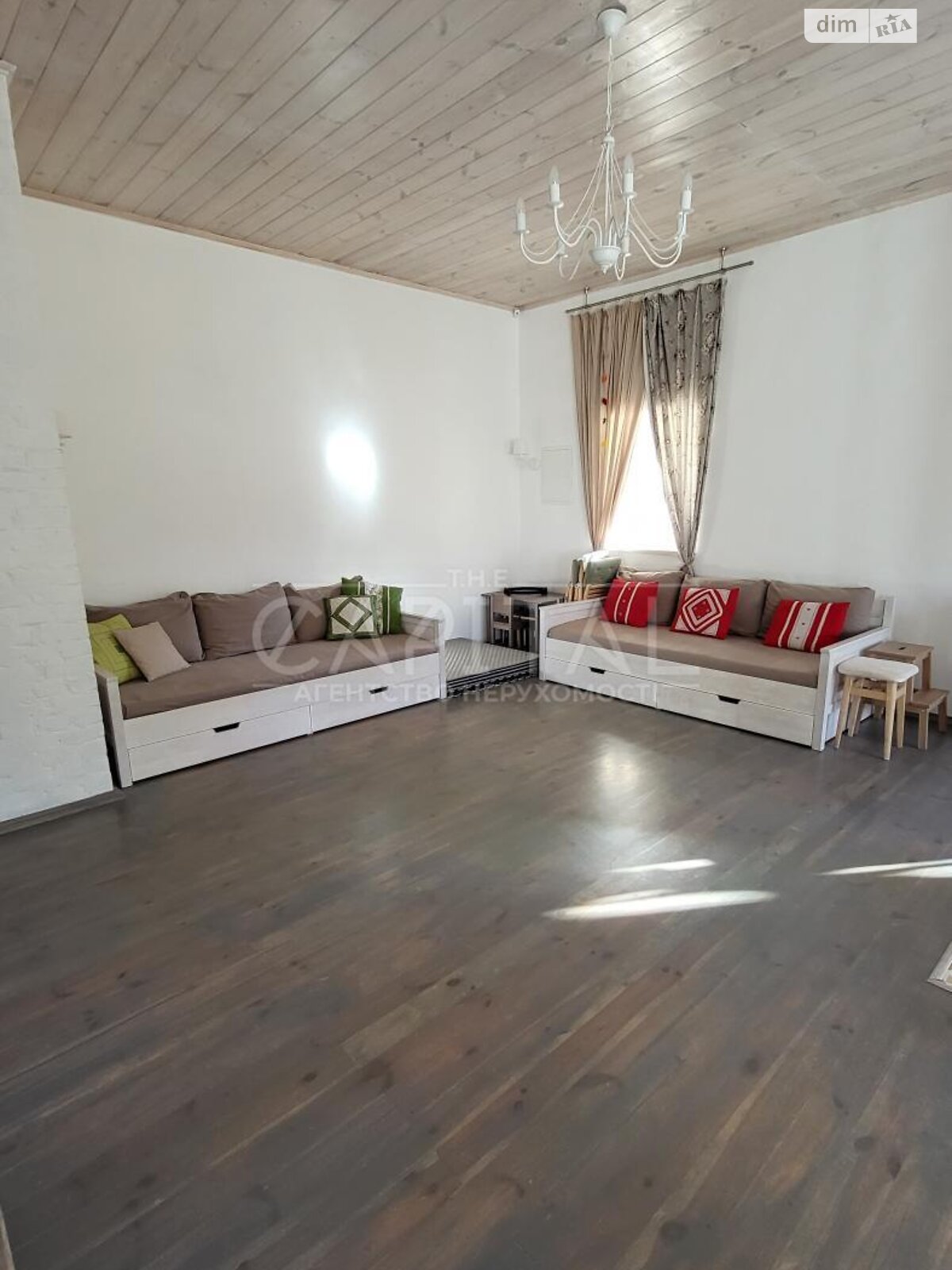 триповерховий будинок з опаленням, 150 кв. м, цегла. Продаж у Дмитренках фото 1 триповерховий будинок з опаленням, 150 кв. м, цегла. Продаж у Дмитренках фото 1