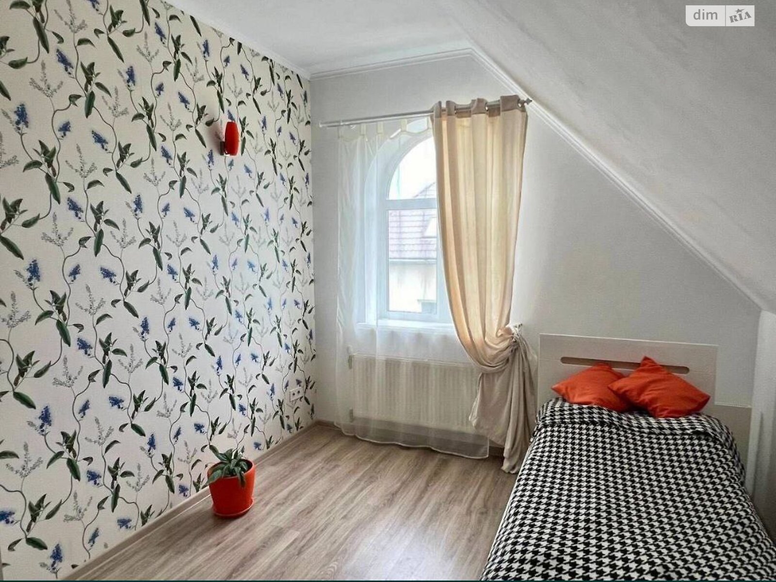 двухэтажный дом с верандой, 188.3 кв. м, кирпич. Продажа в Дмитровке фото 1 двухэтажный дом с верандой, 188.3 кв. м, кирпич. Продажа в Дмитровке фото 1