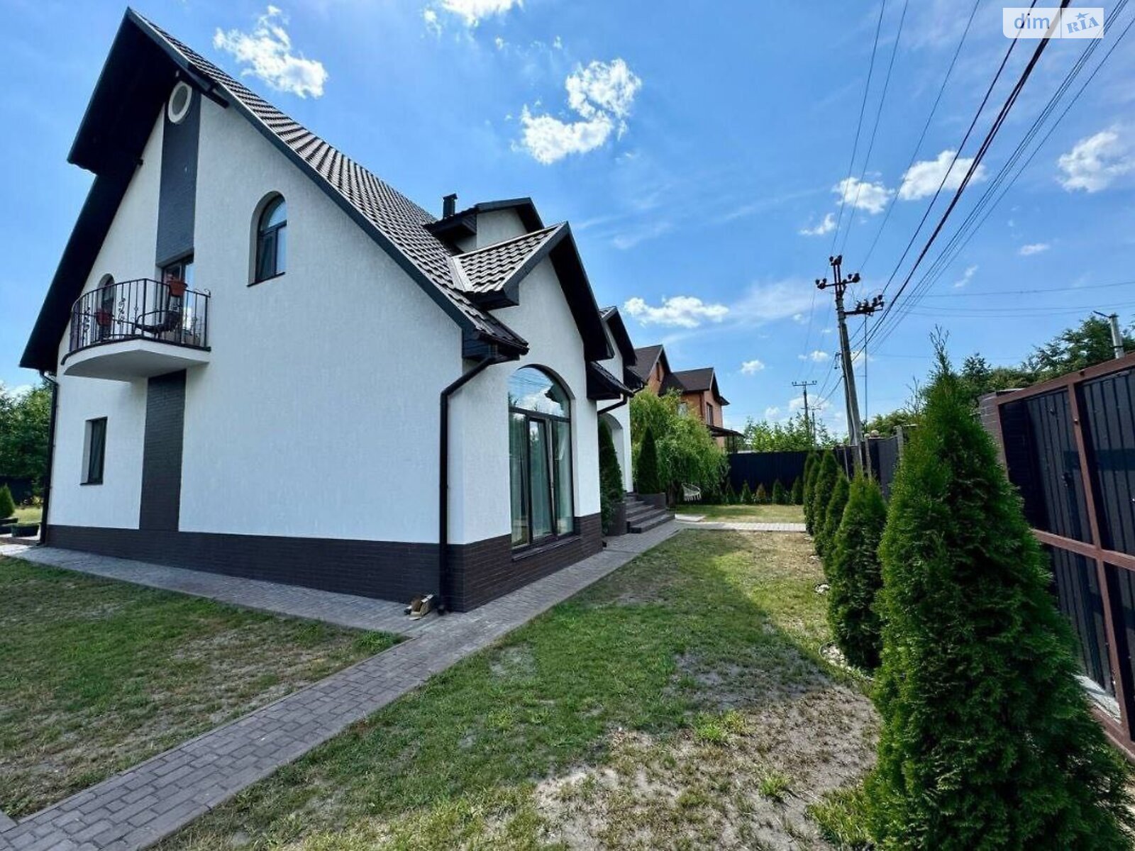 двухэтажный дом с верандой, 188.3 кв. м, кирпич. Продажа в Дмитровке фото 1 двухэтажный дом с верандой, 188.3 кв. м, кирпич. Продажа в Дмитровке фото 1