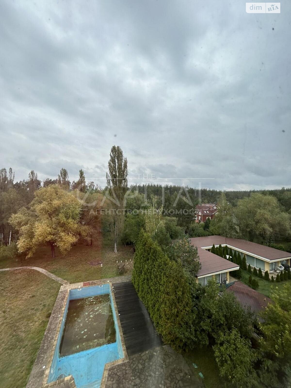 триповерховий будинок з верандою, 611.8 кв. м, цегла. Продаж у Дмитрівці фото 1 триповерховий будинок з верандою, 611.8 кв. м, цегла. Продаж у Дмитрівці фото 1