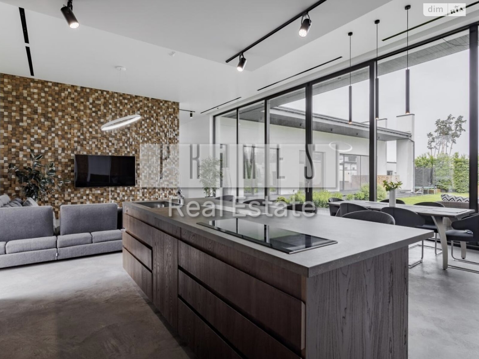 одноэтажный дом с гаражом, 280 кв. м, кирпич. Продажа в Дмитровке фото 1