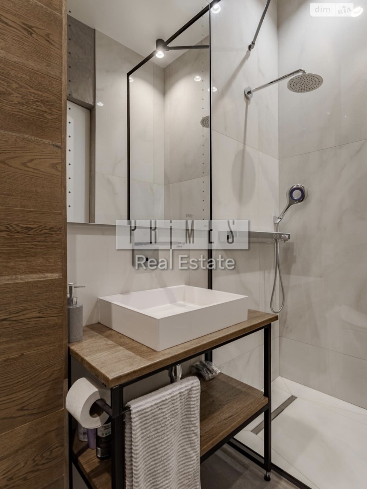 одноэтажный дом с гаражом, 280 кв. м, кирпич. Продажа в Дмитровке фото 1