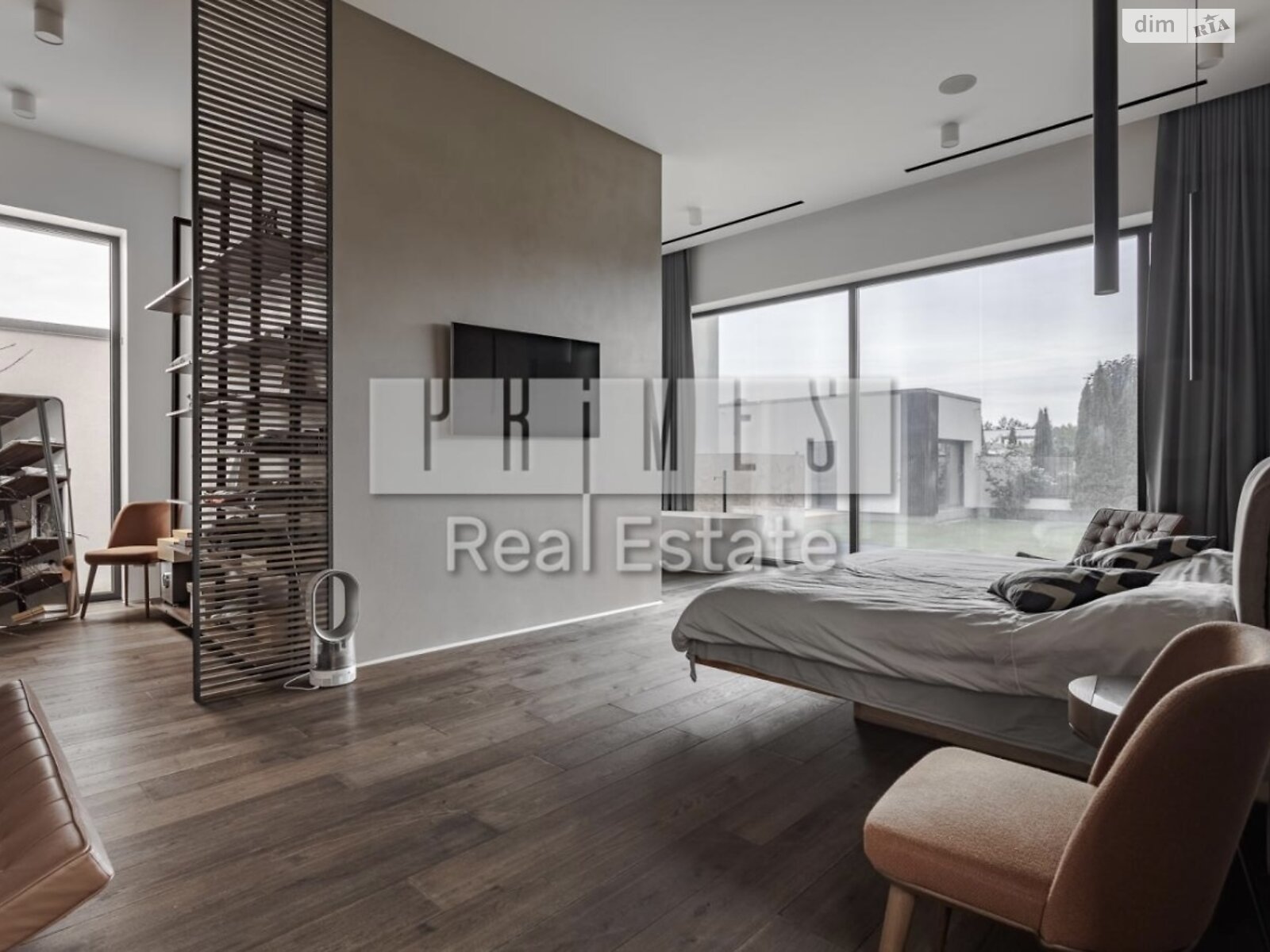 одноэтажный дом с гаражом, 280 кв. м, кирпич. Продажа в Дмитровке фото 1