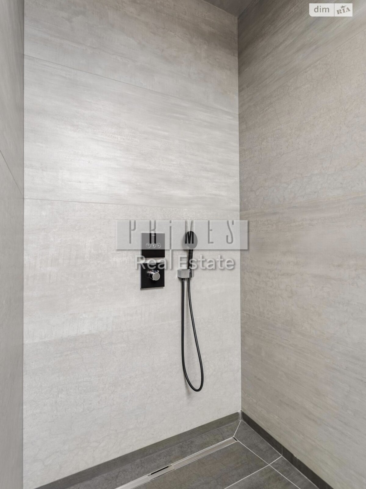 одноэтажный дом с гаражом, 280 кв. м, кирпич. Продажа в Дмитровке фото 1