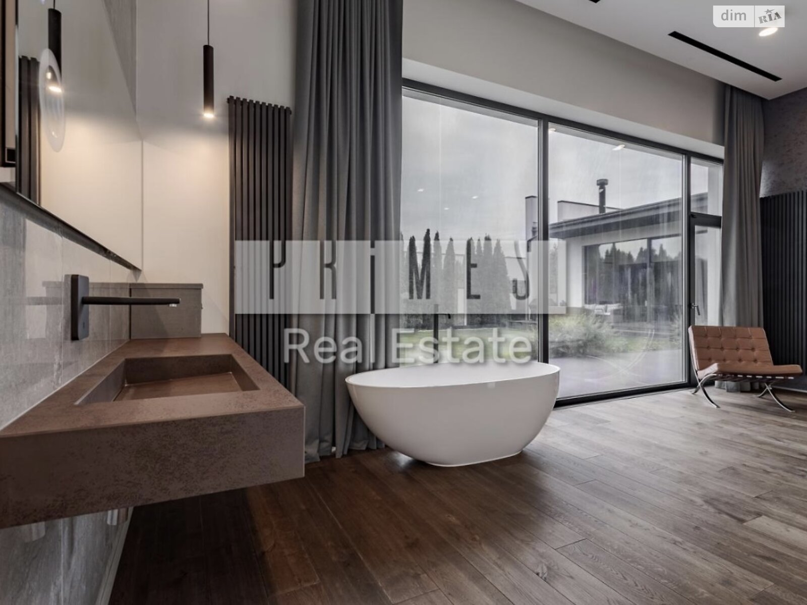 одноэтажный дом с гаражом, 280 кв. м, кирпич. Продажа в Дмитровке фото 1