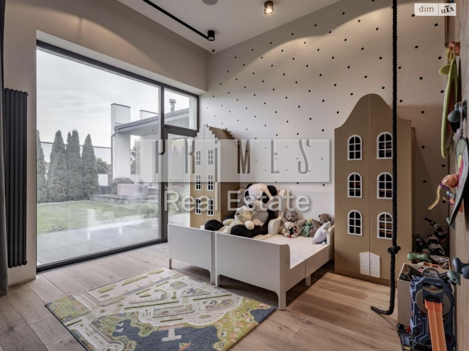 одноэтажный дом с гаражом, 280 кв. м, кирпич. Продажа в Дмитровке фото 1